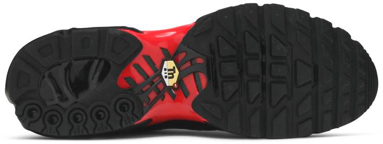 Supreme x Air Max Plus TN  University Red  DA1472-600