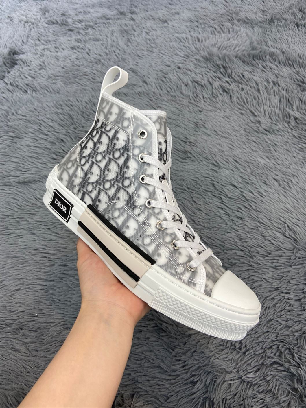 B23 HIGH-TOP SNEAKER DIOR OBLIQUE CANVAS   DO059