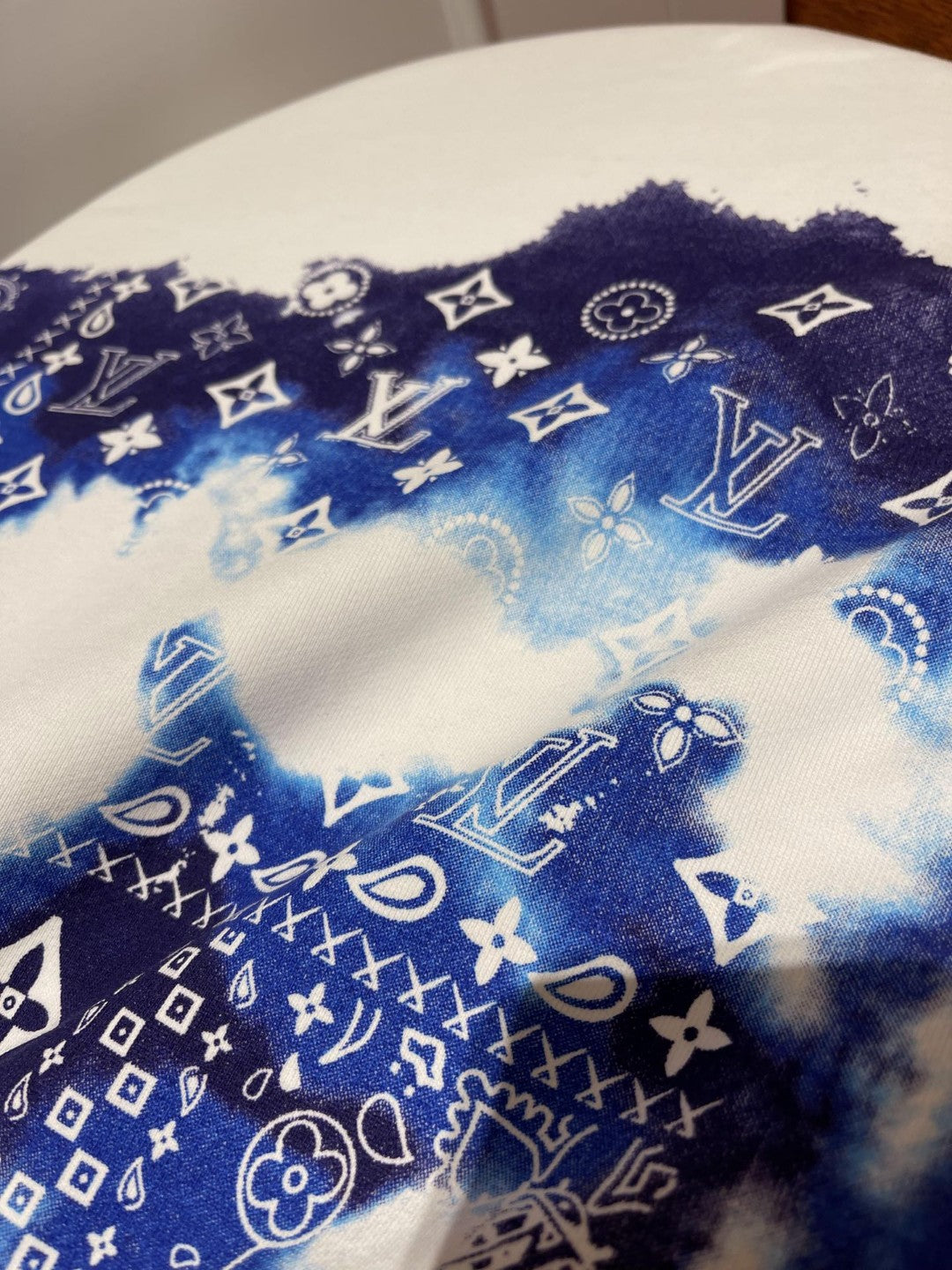 Louis Vuitton Sweatshirt