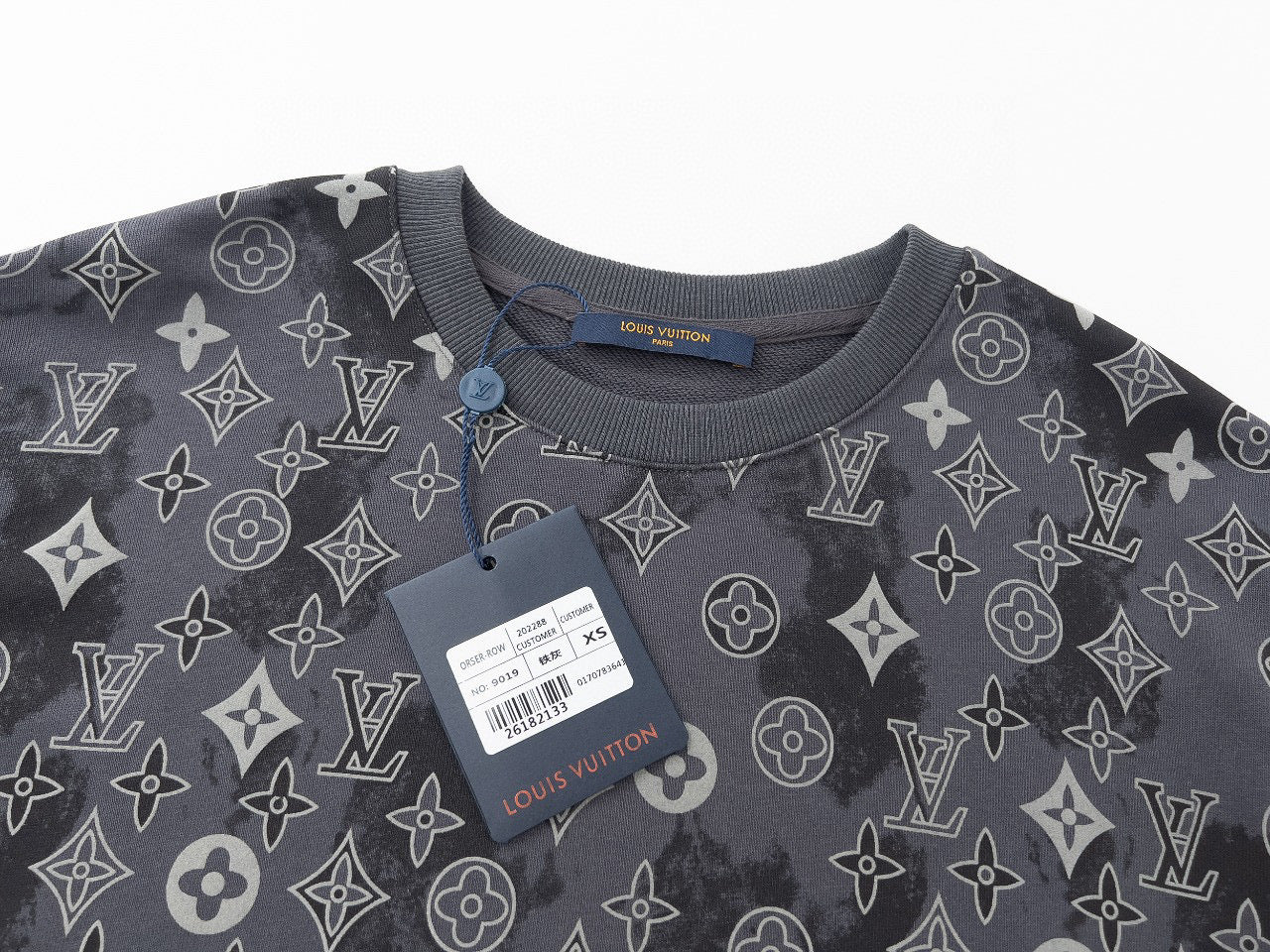 Louis Vuitton Sweatshirt
