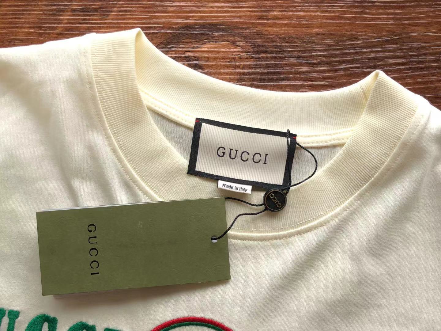 Gucci T-shirt