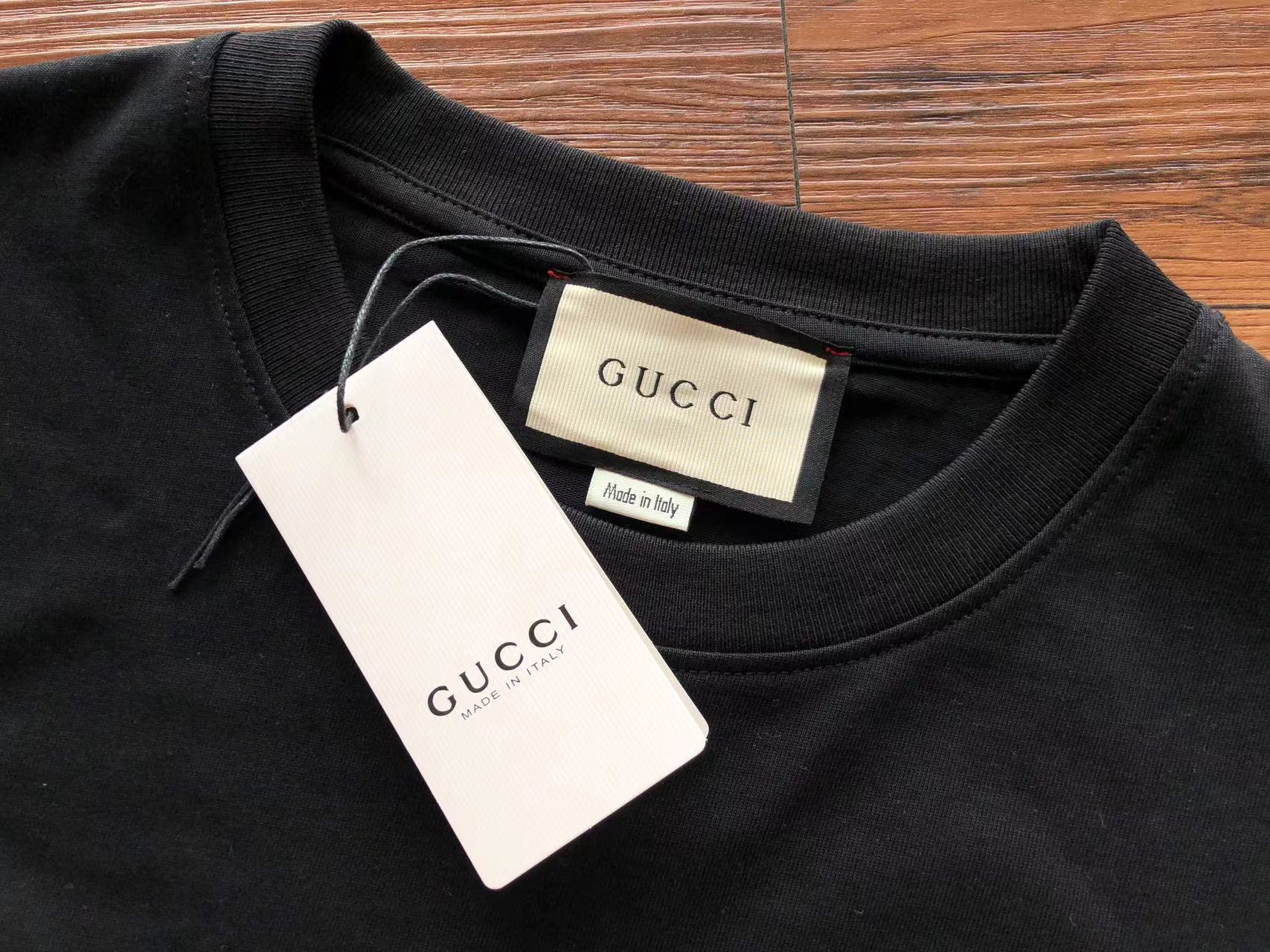 Gucci T-shirt