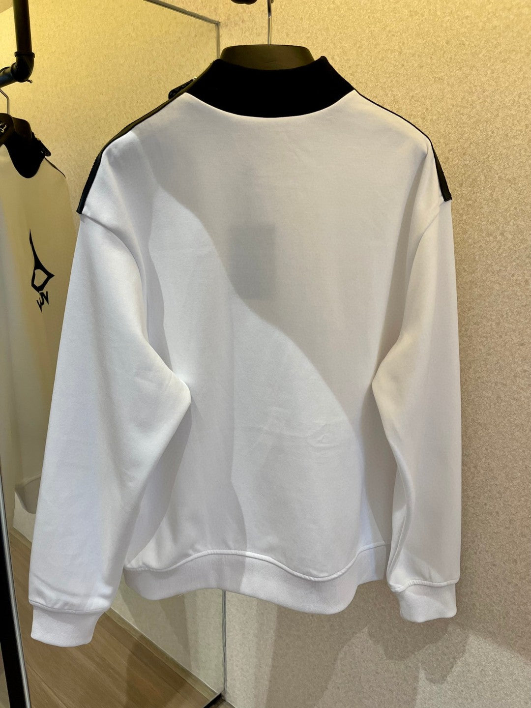 Louis Vuitton Sweatshirt