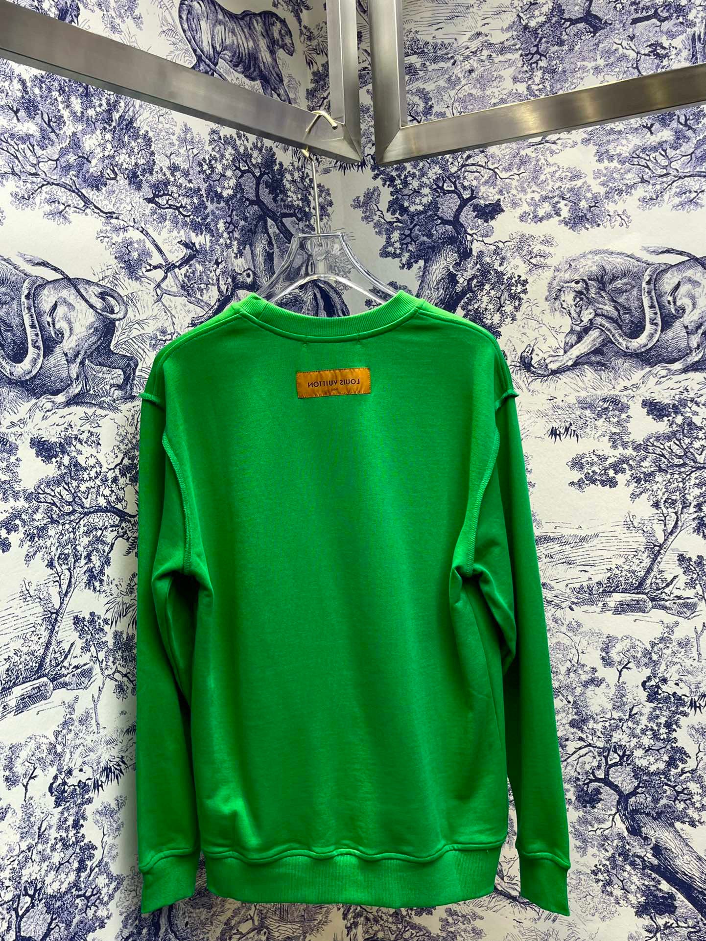 Louis Vuitton Sweatshirt