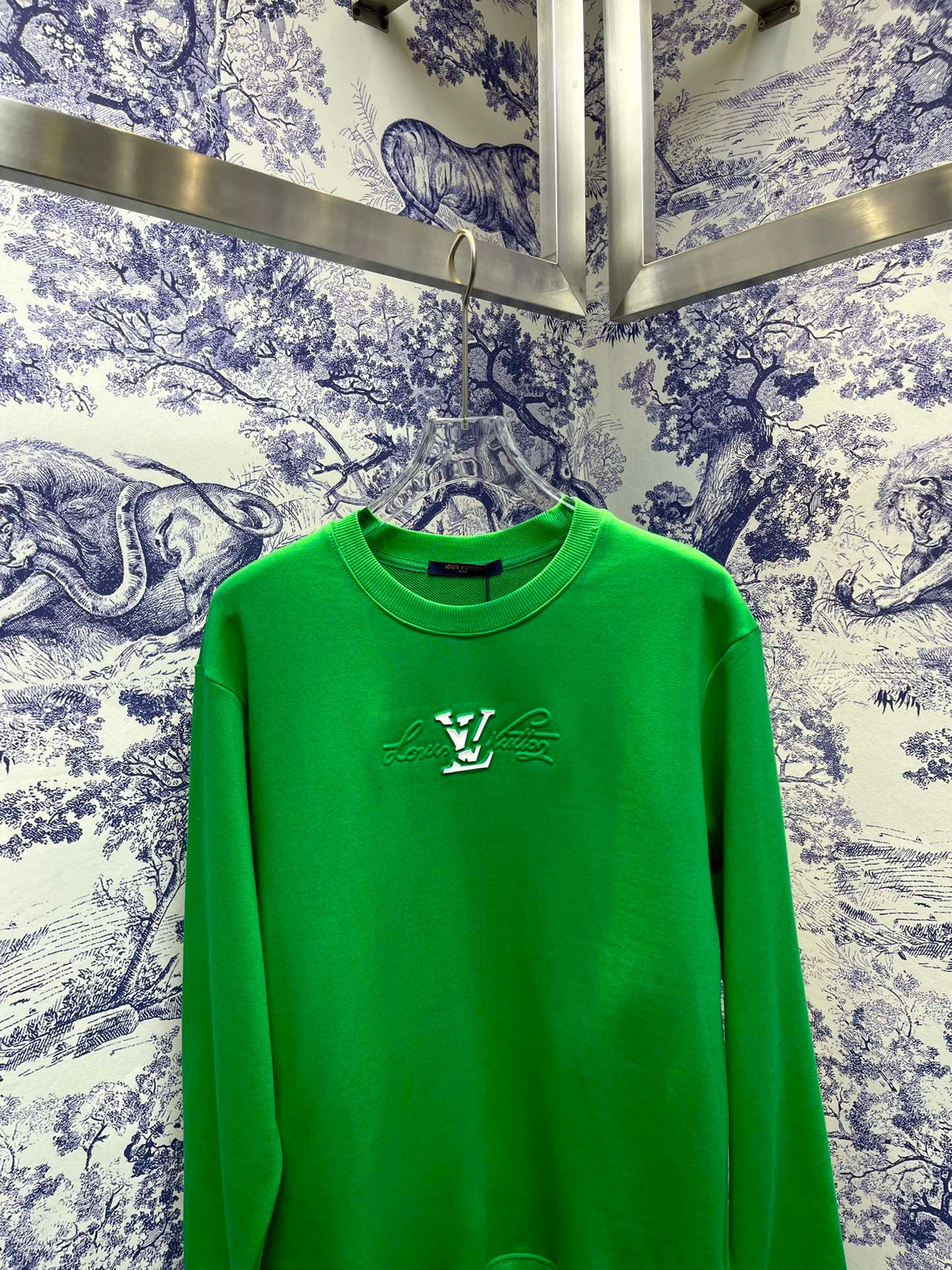 Louis Vuitton Sweatshirt