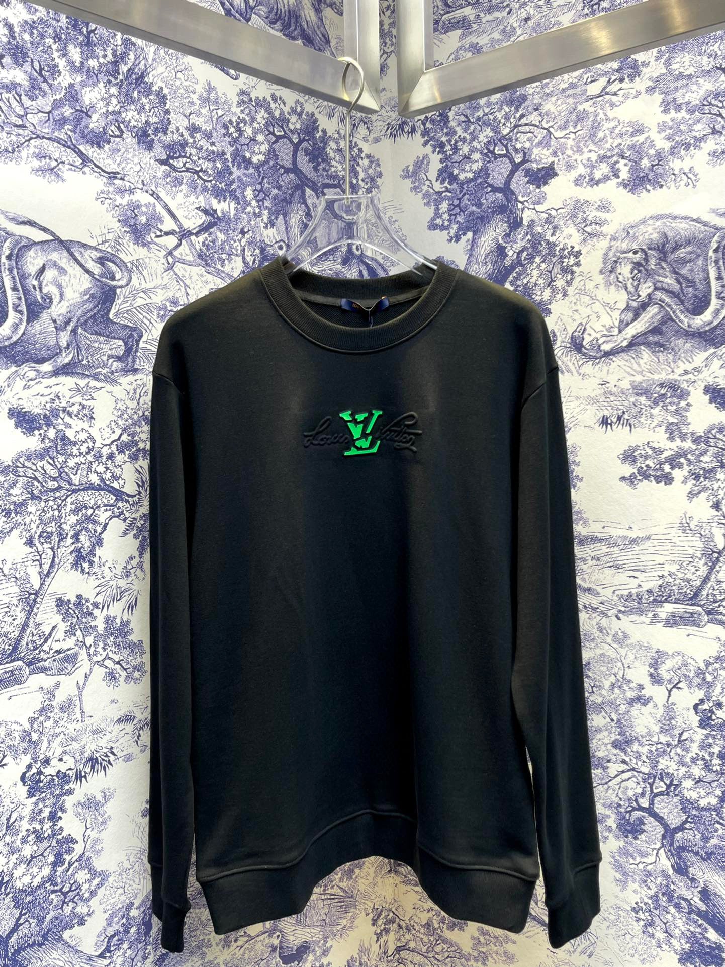 Louis Vuitton Sweatshirt