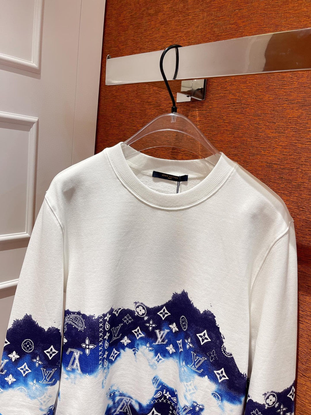 Louis Vuitton Sweatshirt