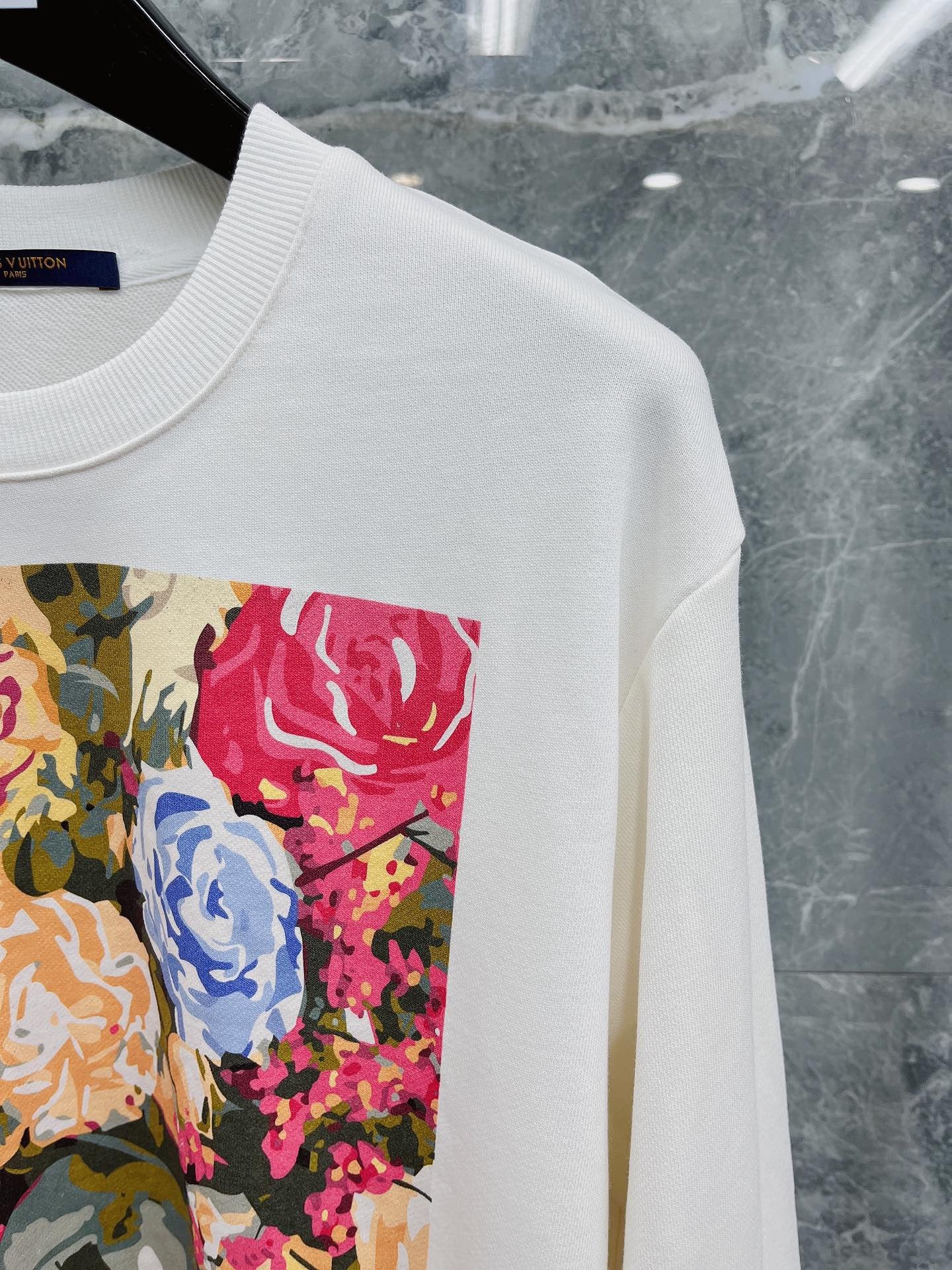 Louis Vuitton Sweatshirt