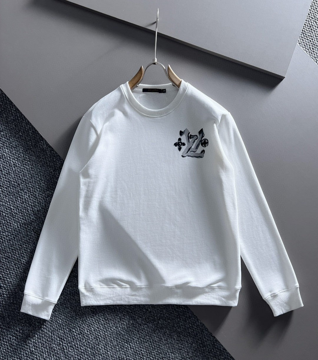 Louis Vuitton Sweatshirt