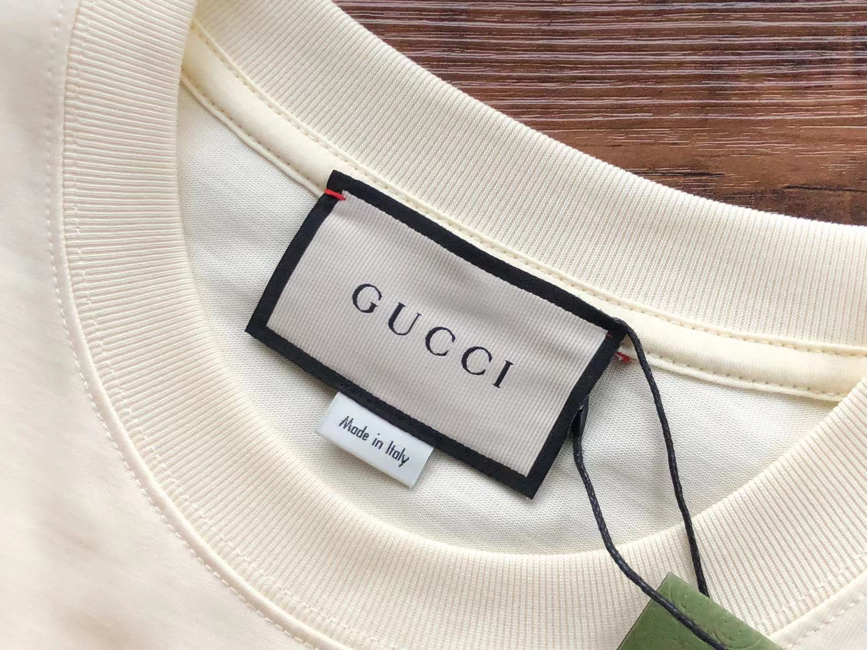 Gucci T-shirt