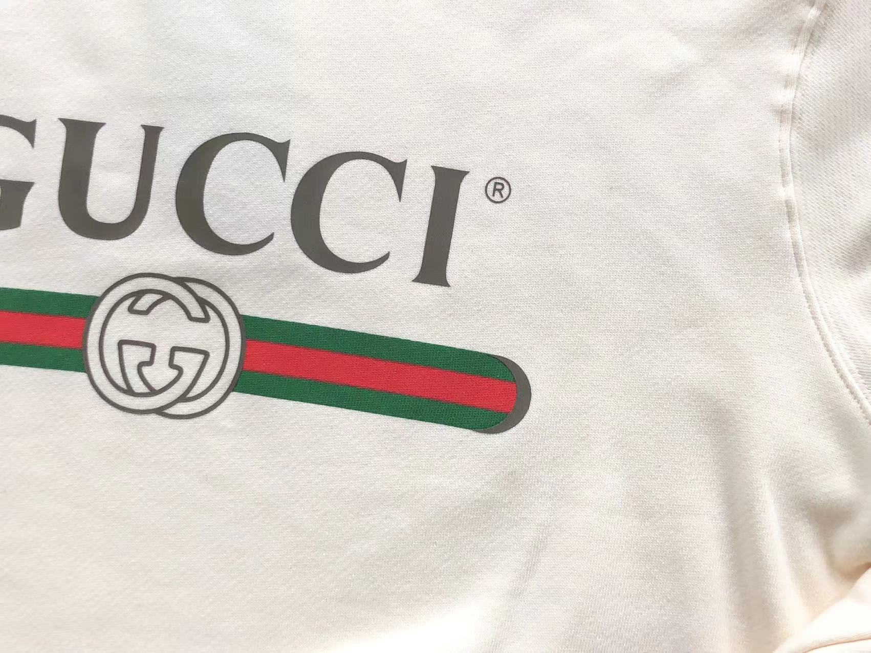 Gucci Sweatshirt