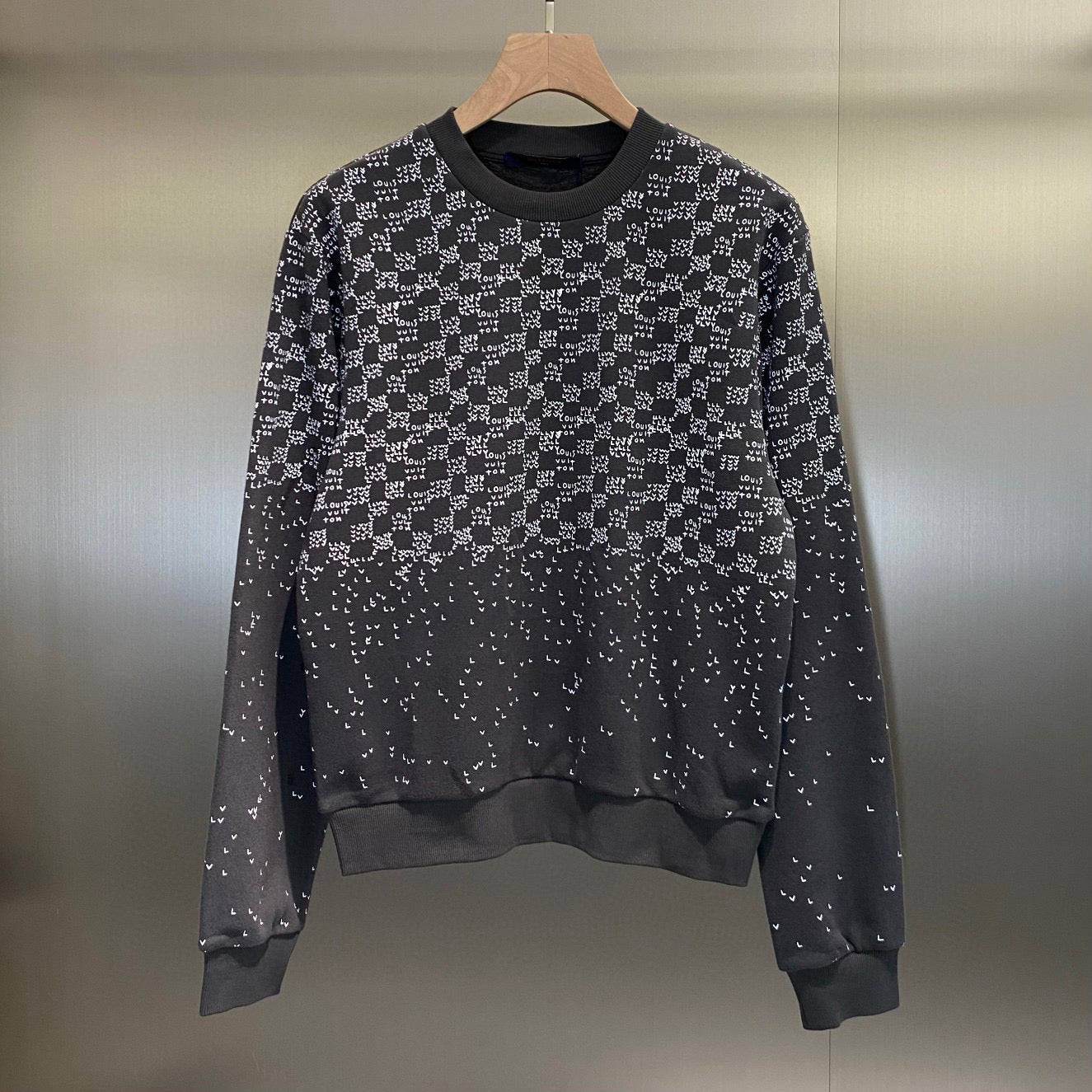 Louis Vuitton Sweatshirt