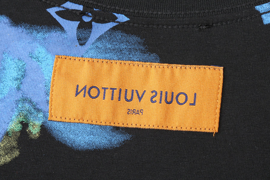 LV T-Shirt