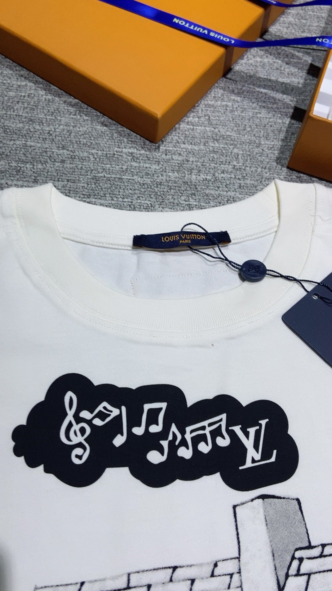 Louis Vuitton T-shirt