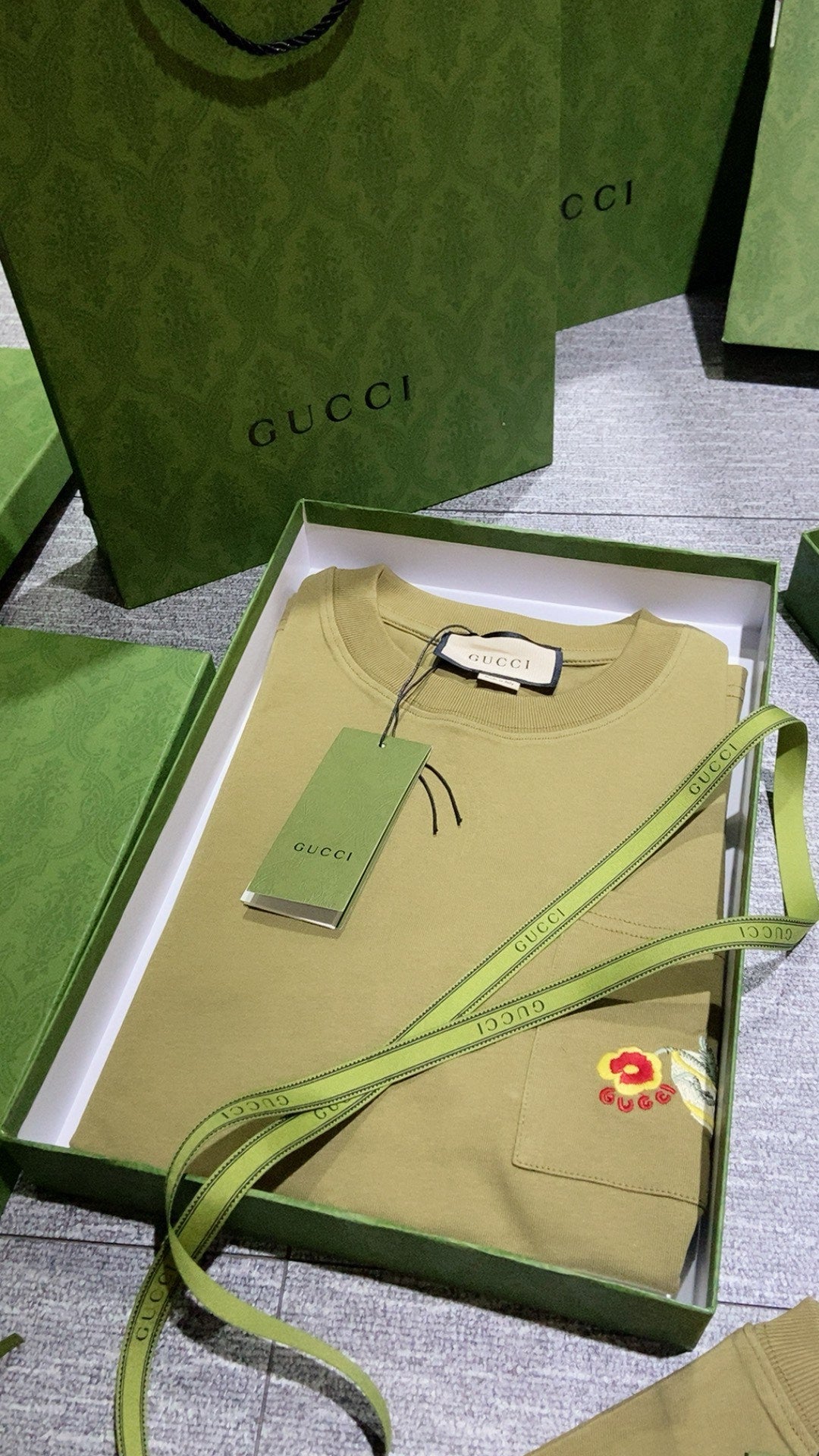 Gucci T-shirt