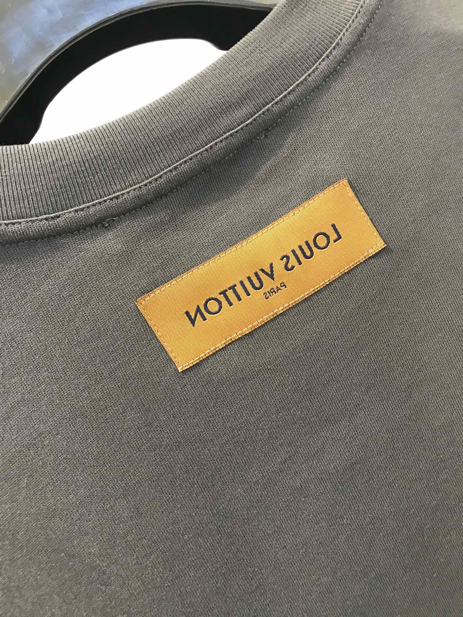 Louis Vuitton T-shirt