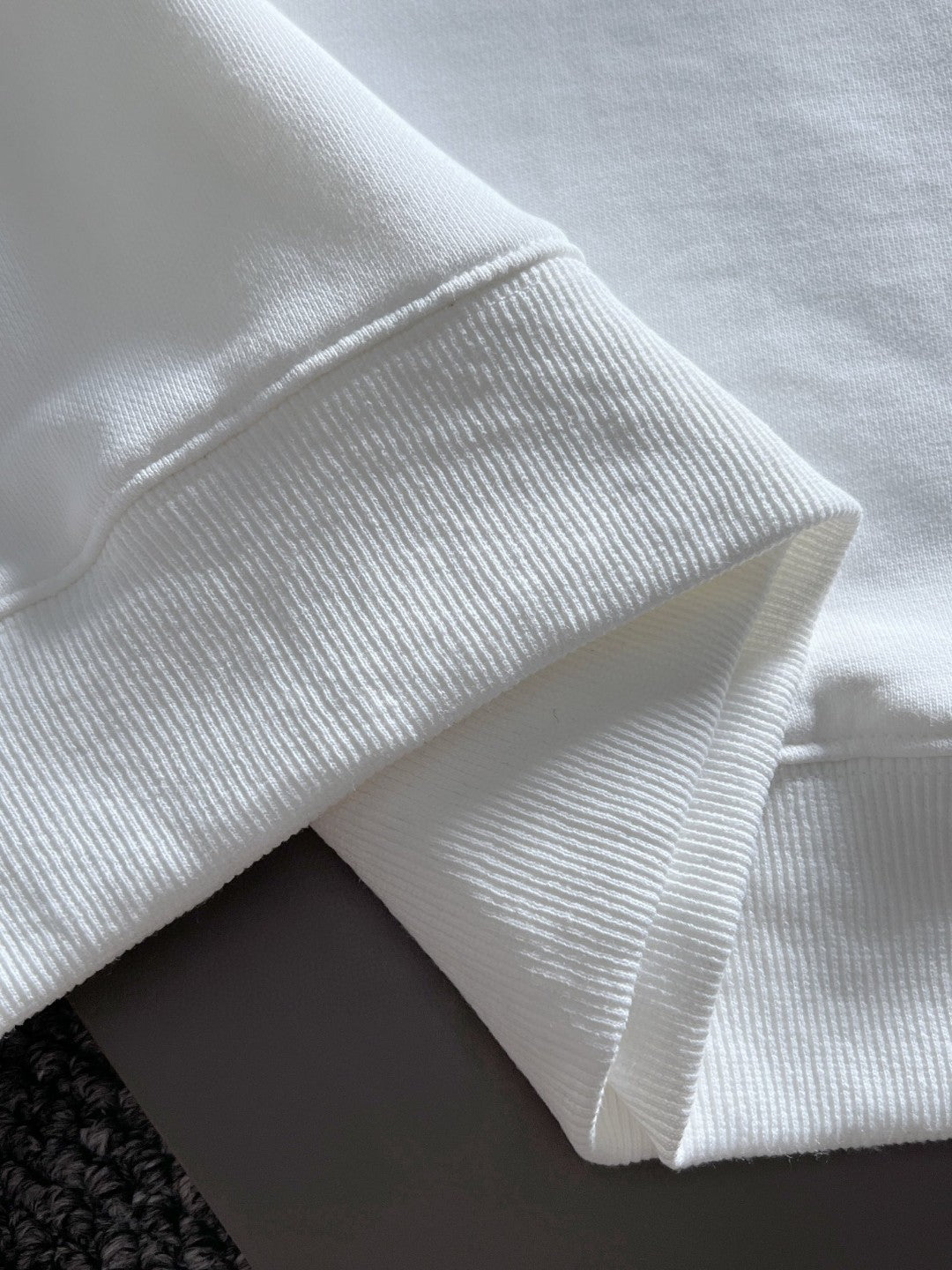 Louis Vuitton Sweatshirt