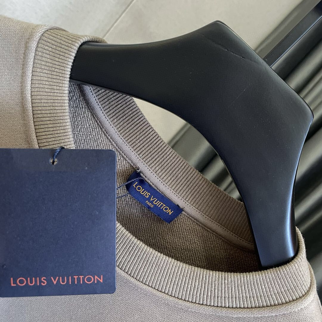 Louis Vuitton Sweatshirt