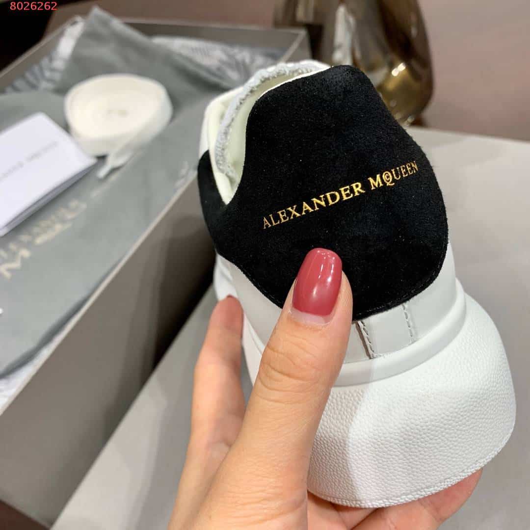 Alexander Mcqueen Sneaker Dupe - AM7