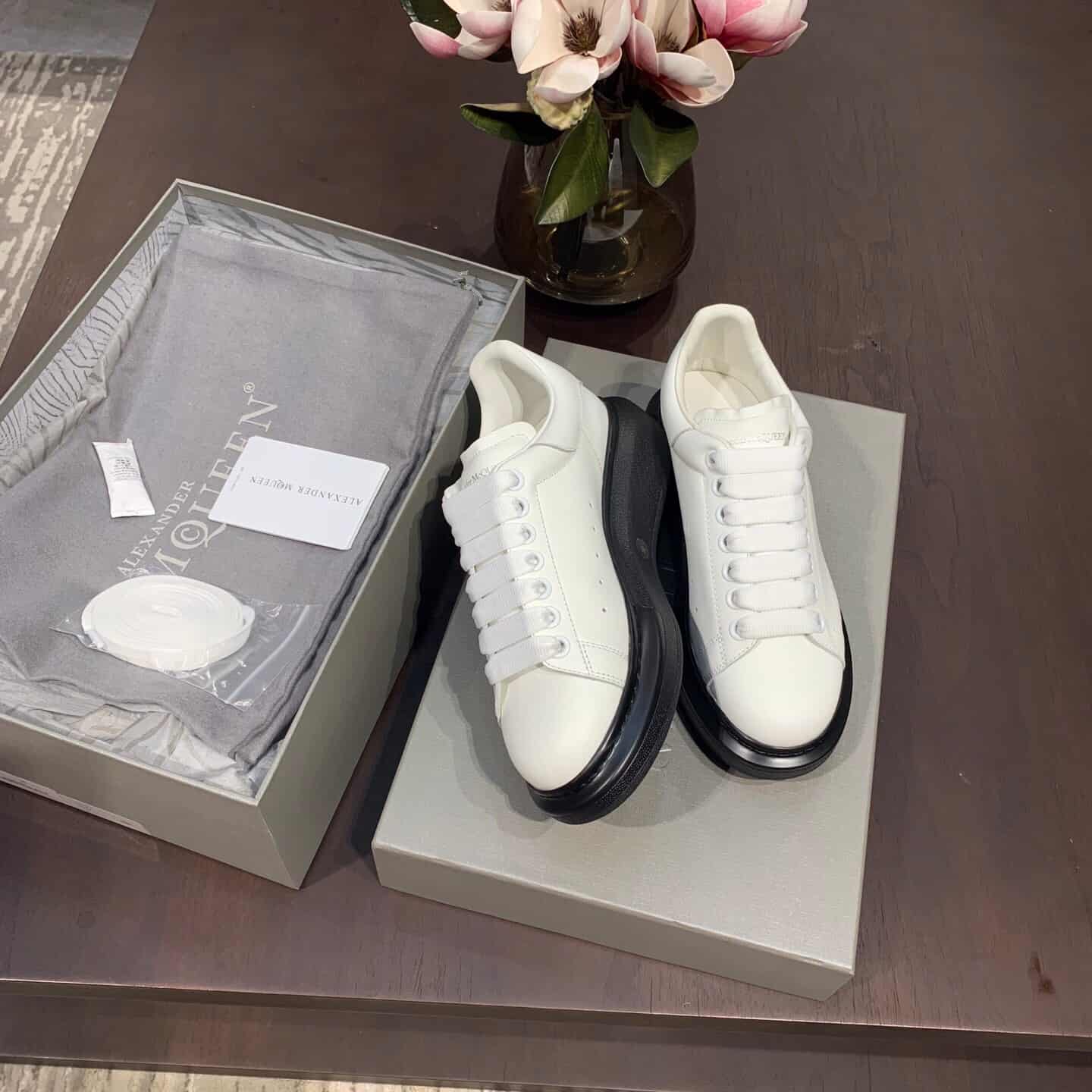 Alexander Mcqueen Sneaker Dupe - AM2