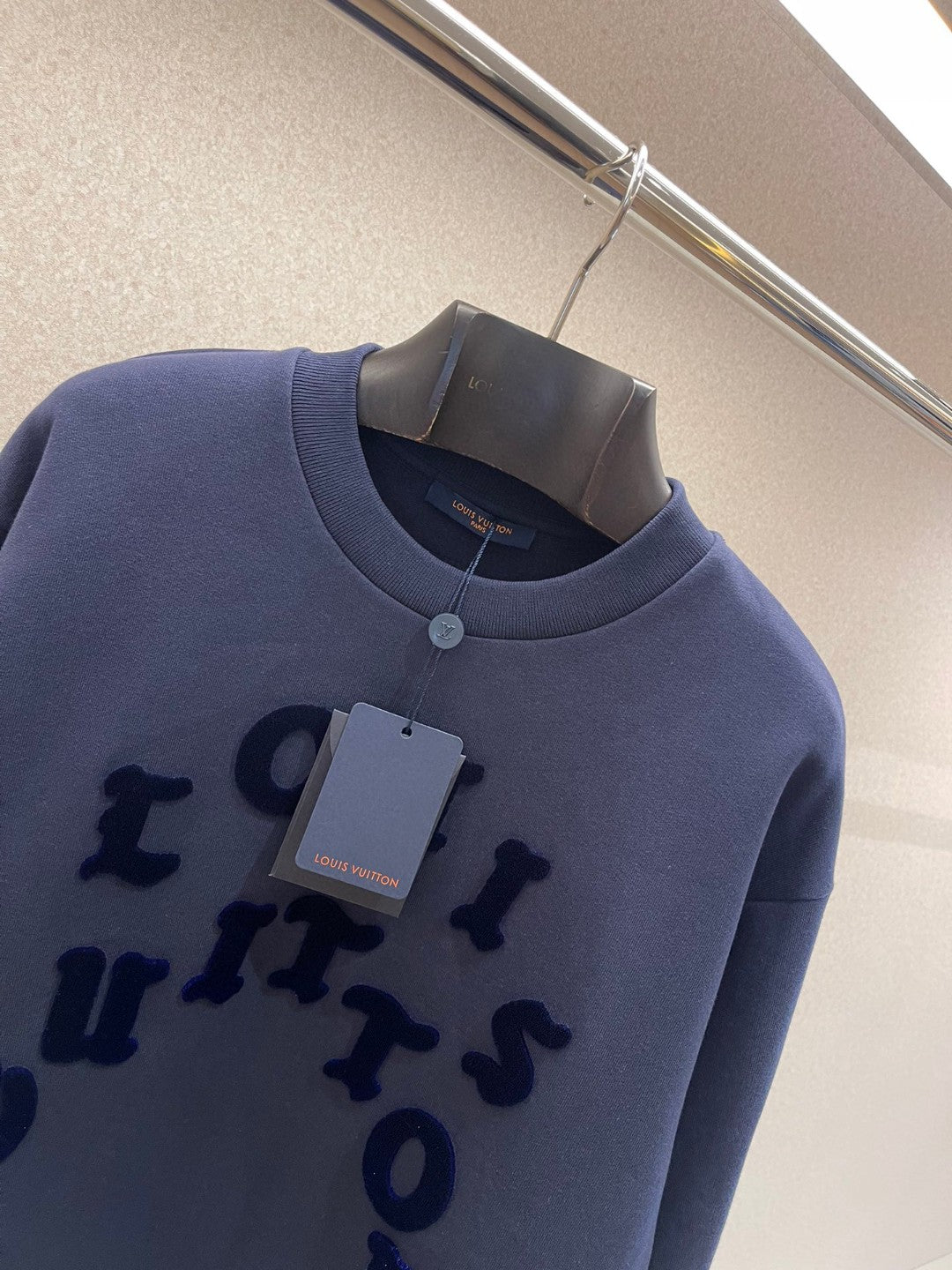 Louis Vuitton Sweatshirt