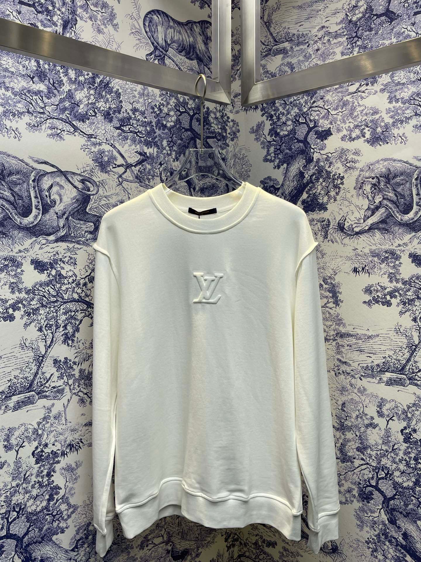 Louis Vuitton Sweatshirt