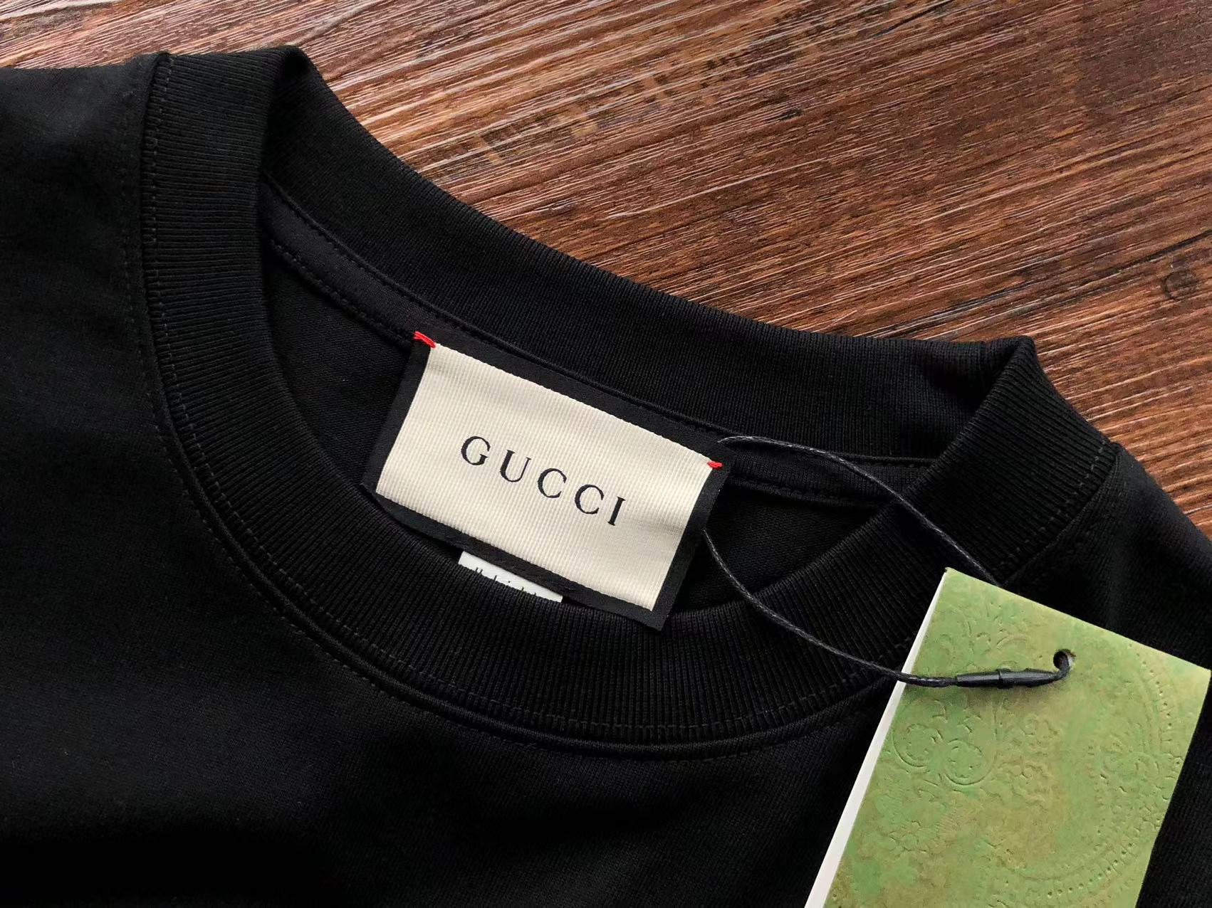 Gucci T-shirt