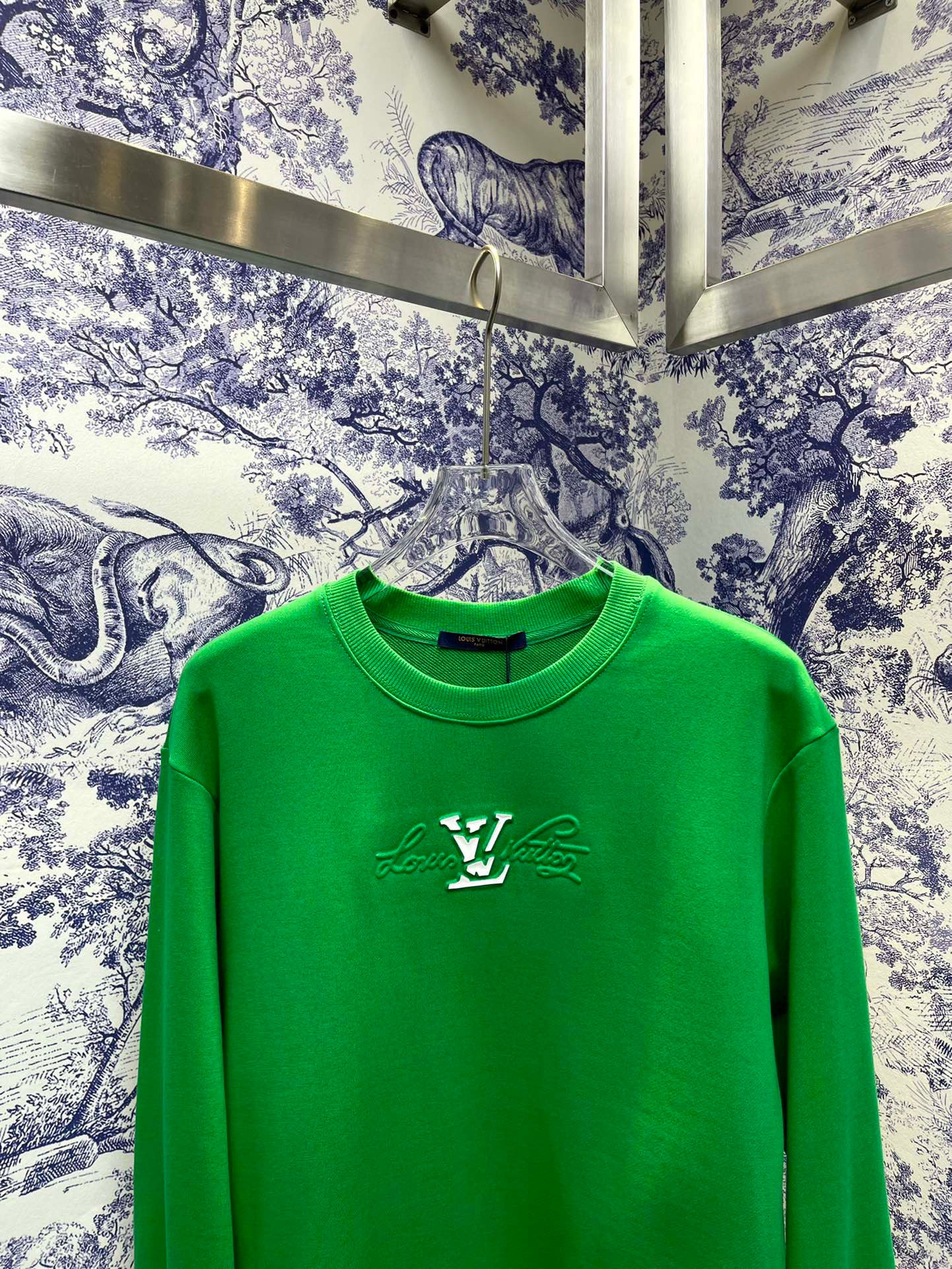 Louis Vuitton Sweatshirt