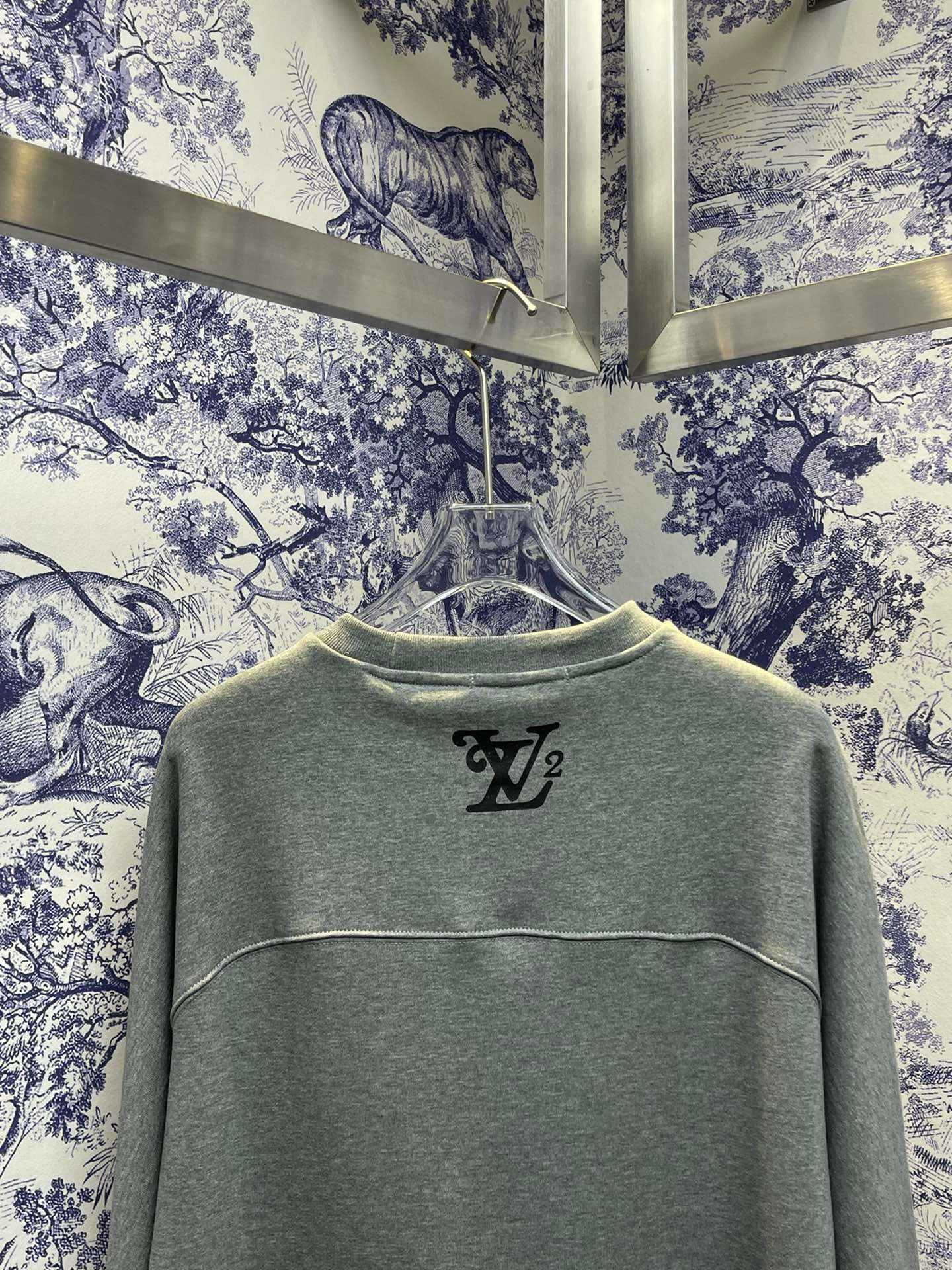 Louis Vuitton Sweatshirt