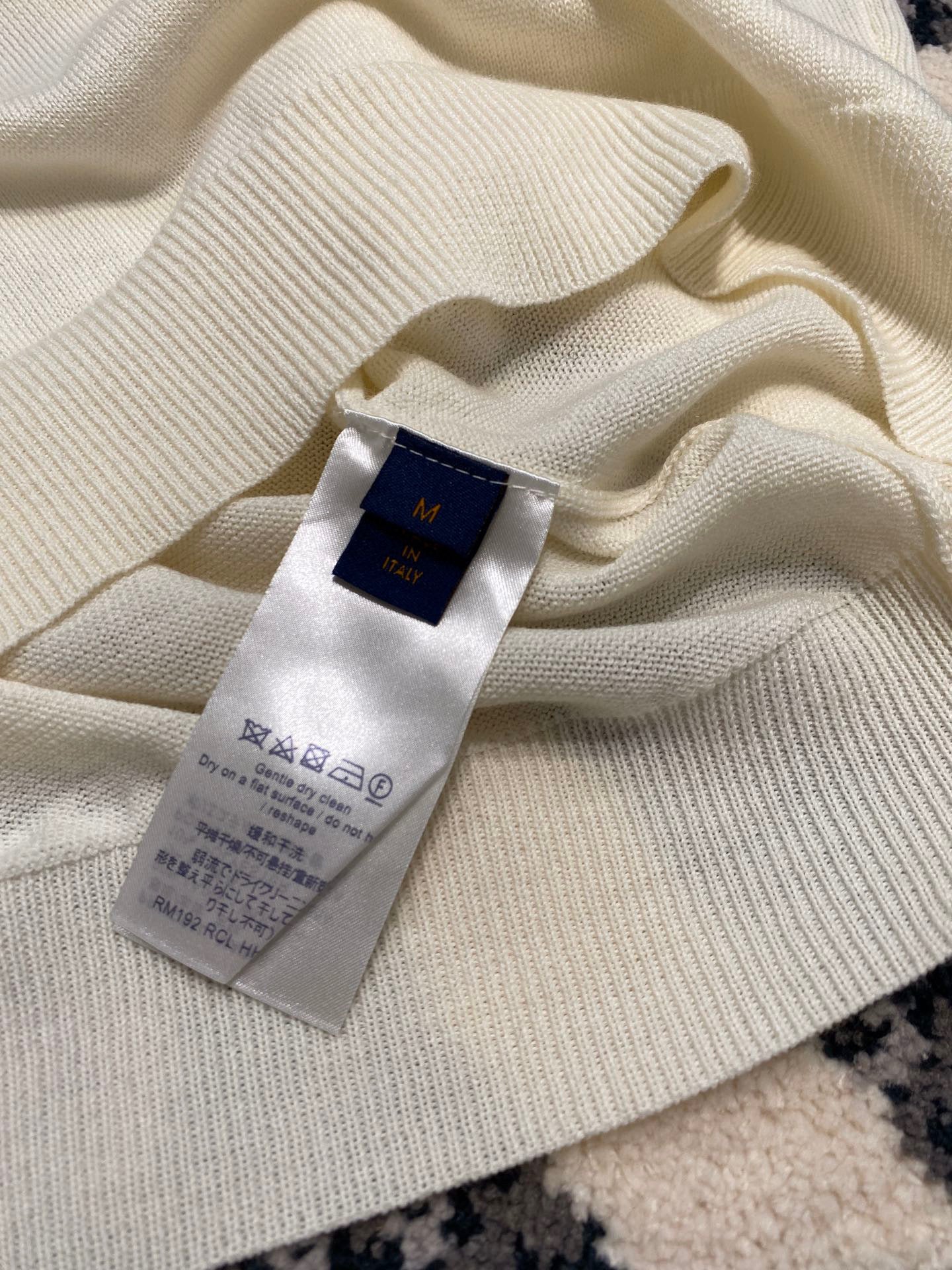 Louis Vuitton Sweatshirt