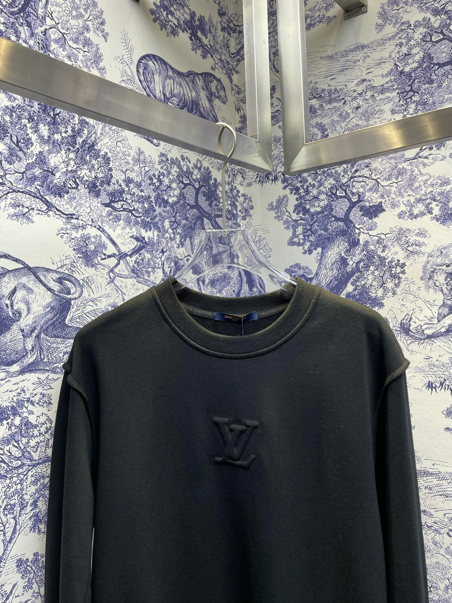 Louis Vuitton Sweatshirt