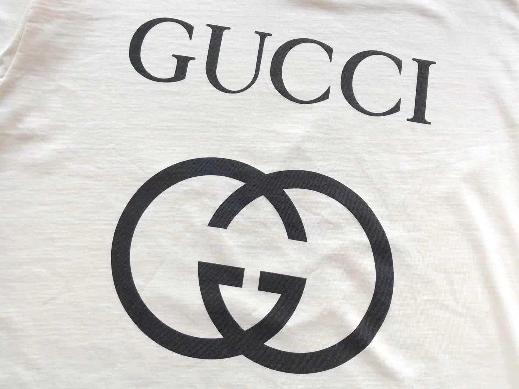 Gucci T-shirt