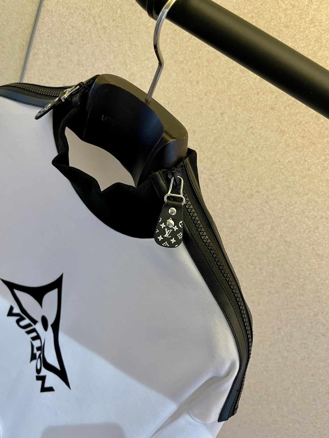 Louis Vuitton Sweatshirt