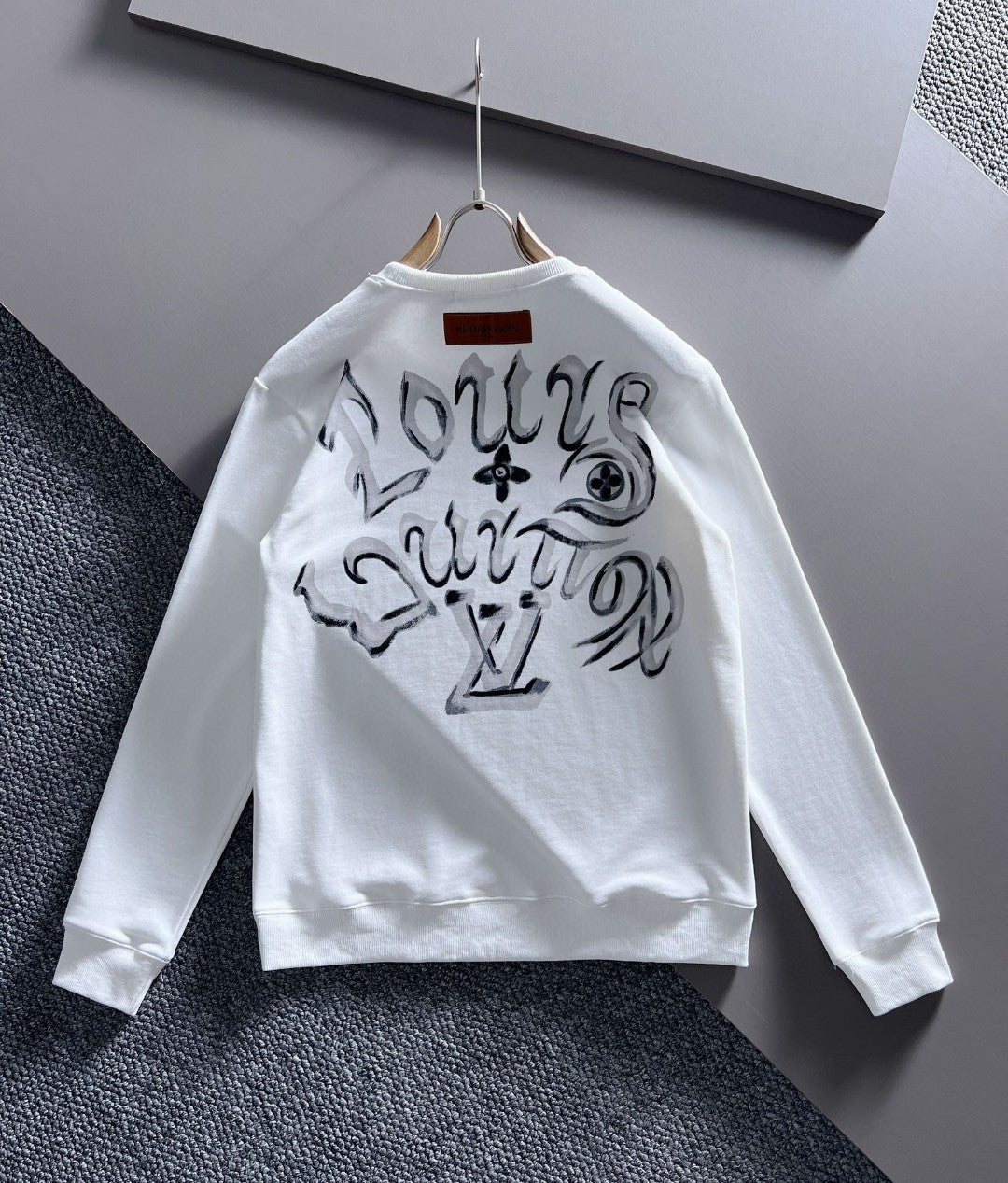 Louis Vuitton Sweatshirt