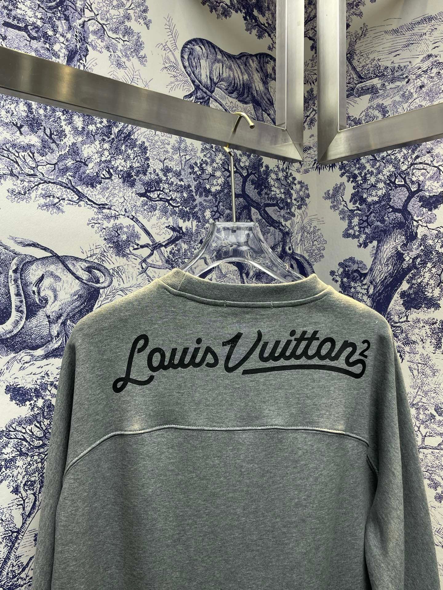 Louis Vuitton Sweatshirt