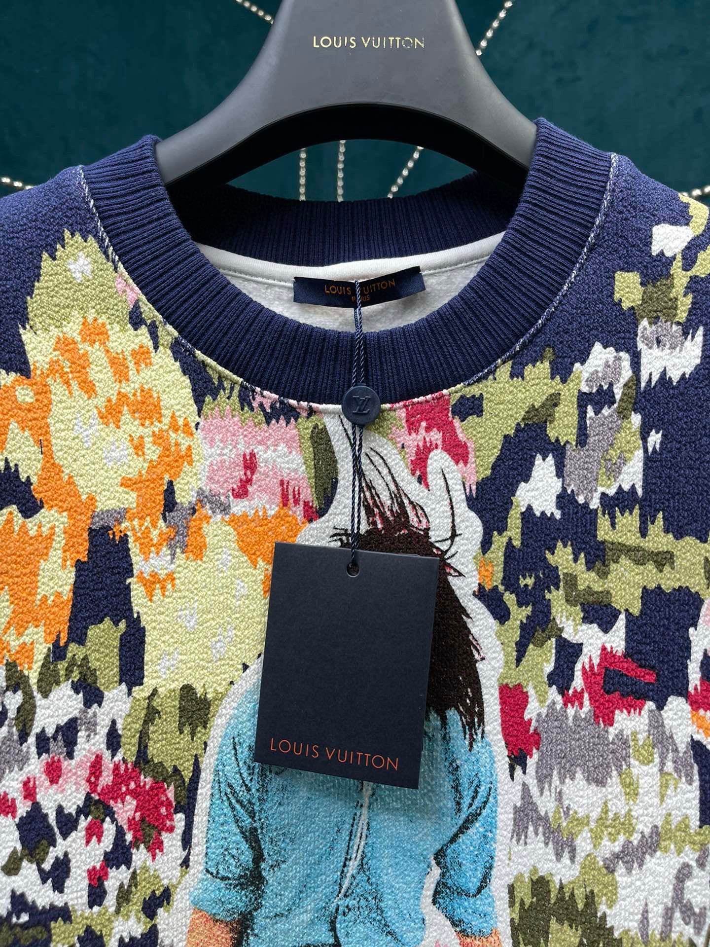 Louis Vuitton Sweatshirt