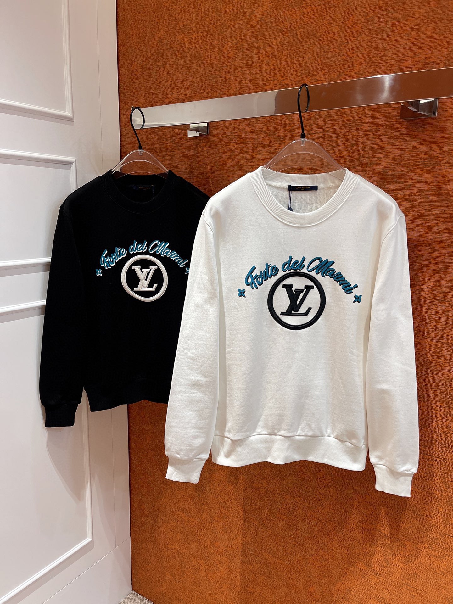 Louis Vuitton Sweatshirt