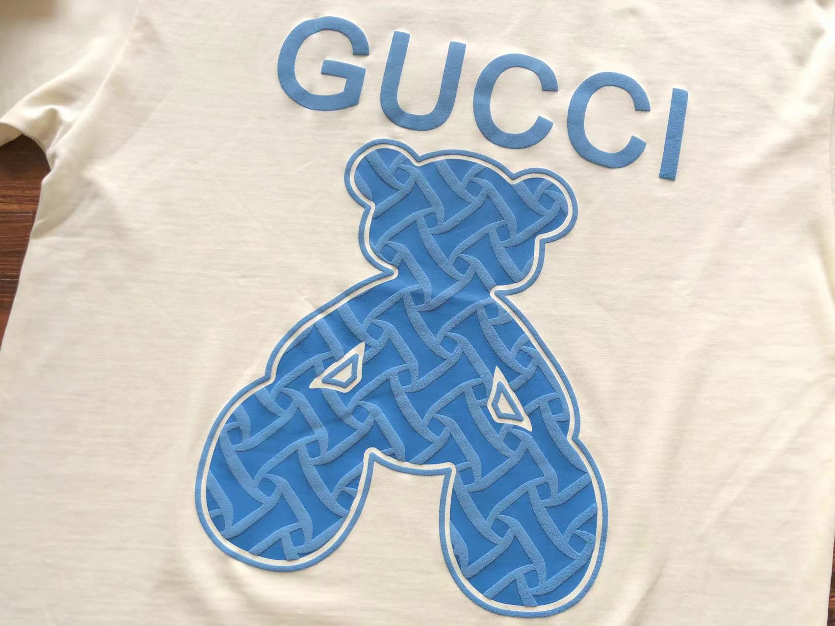 Gucci T-shirt