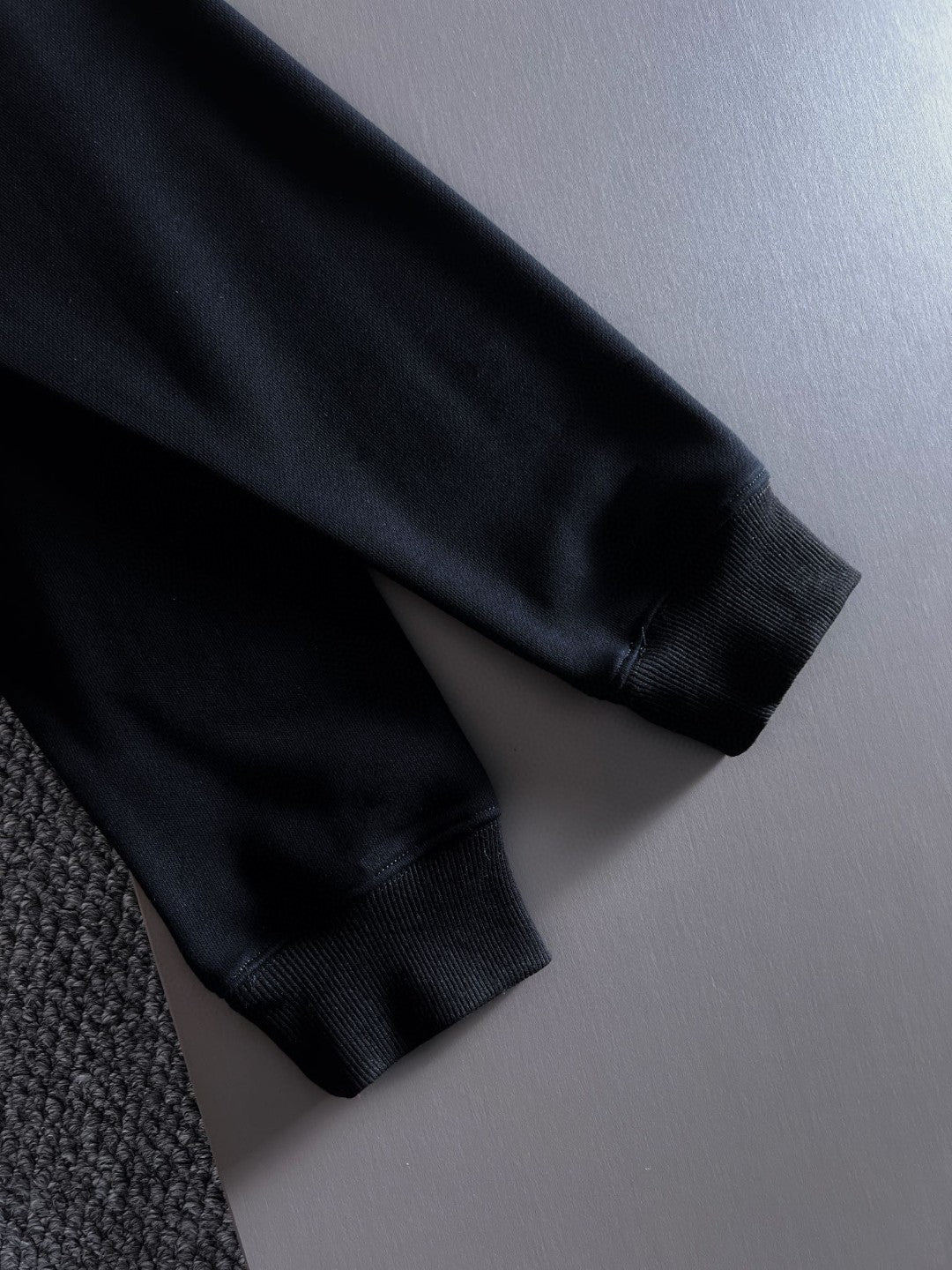 Louis Vuitton Sweatshirt