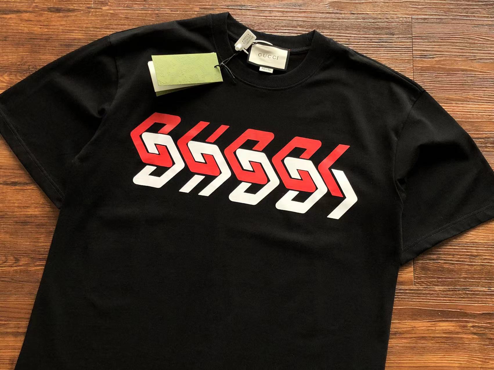 Gucci T-shirt