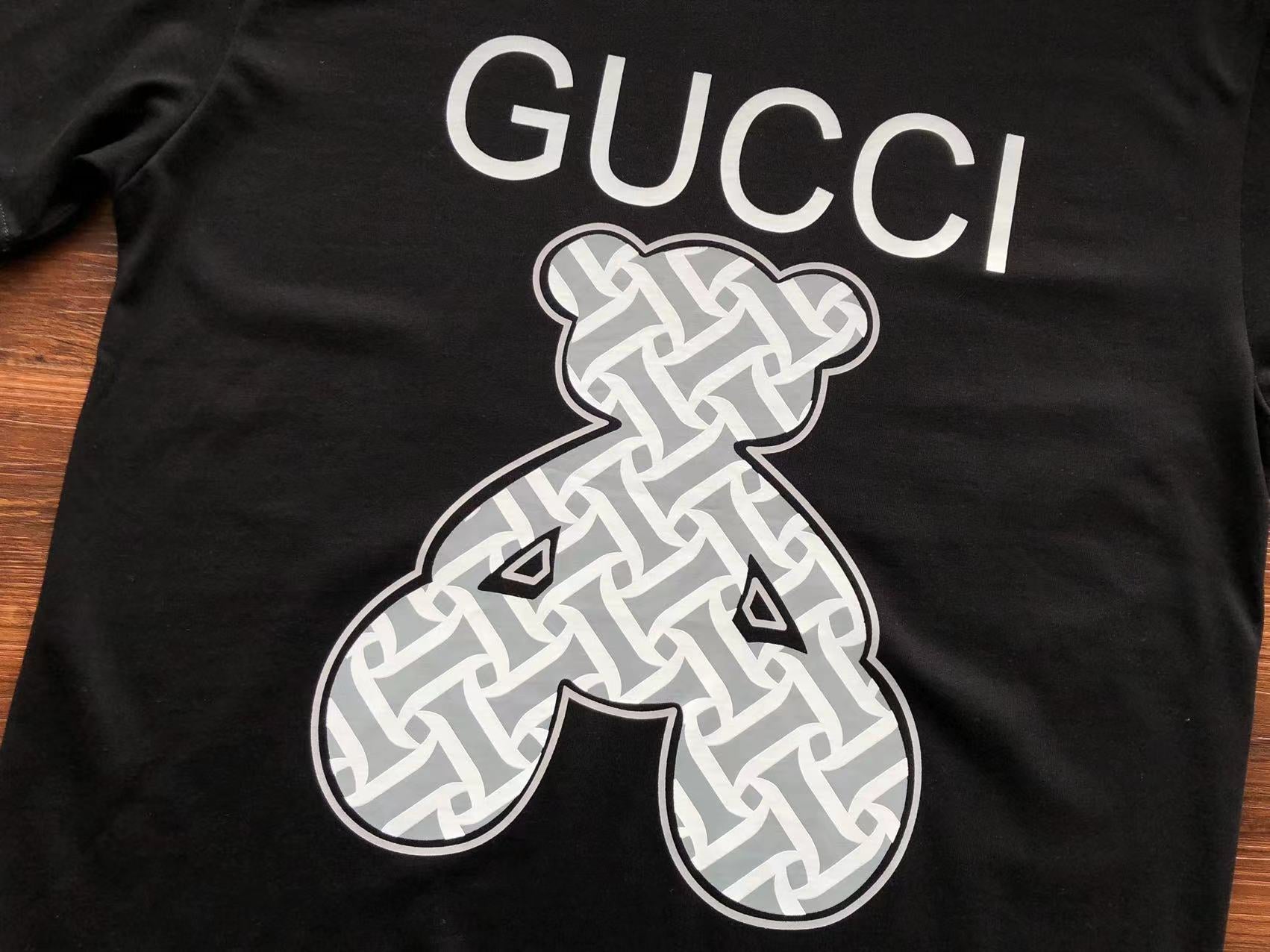 Gucci T-shirt