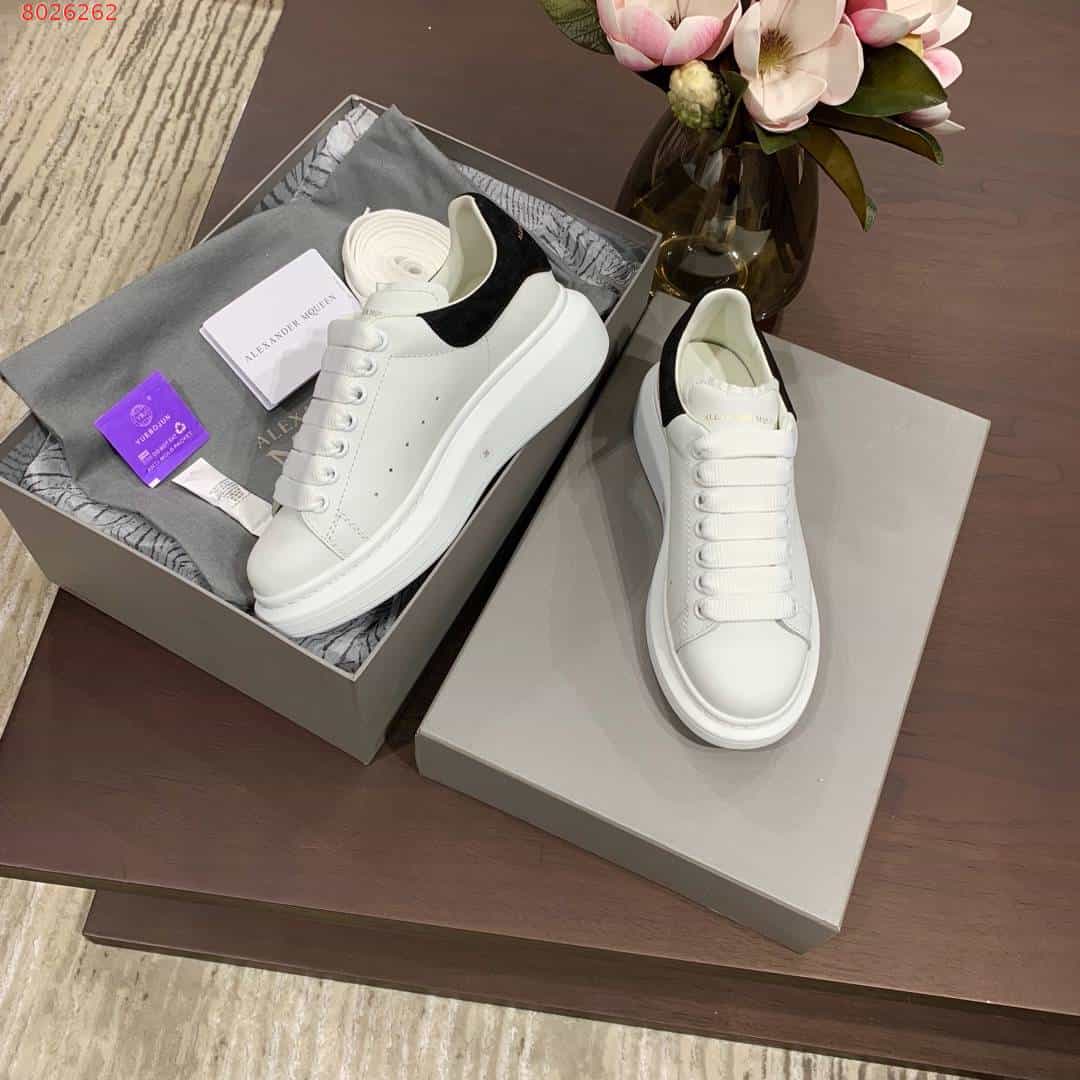 Alexander Mcqueen Sneaker Dupe - AM7