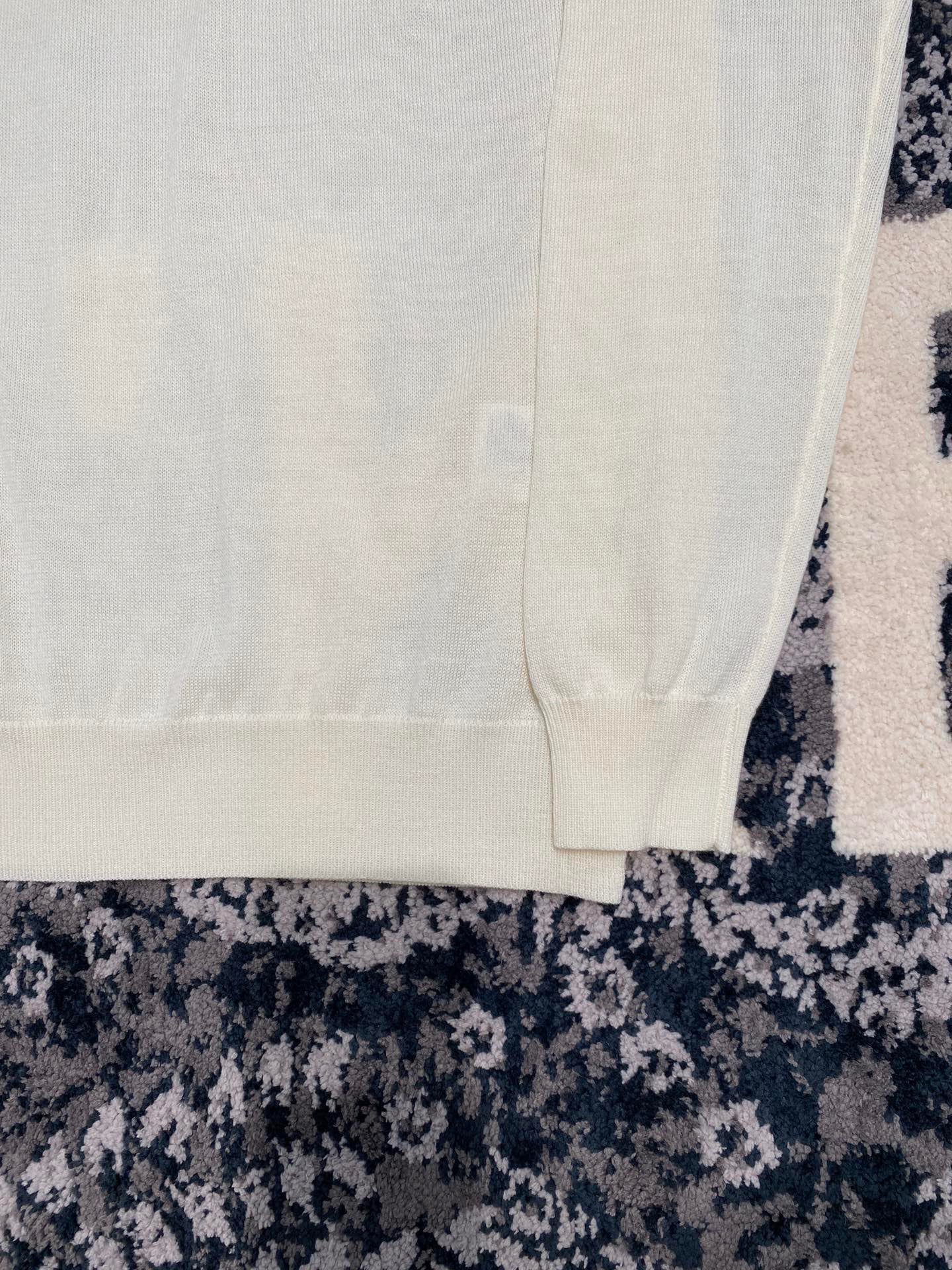 Louis Vuitton Sweatshirt