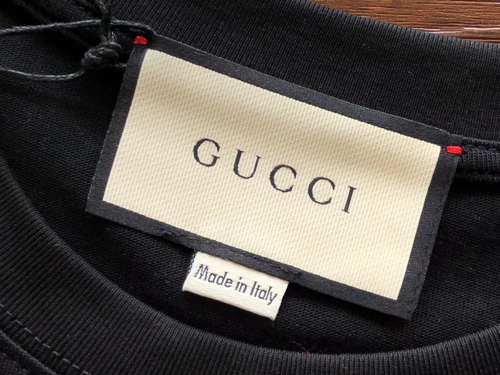 Gucci T-shirt
