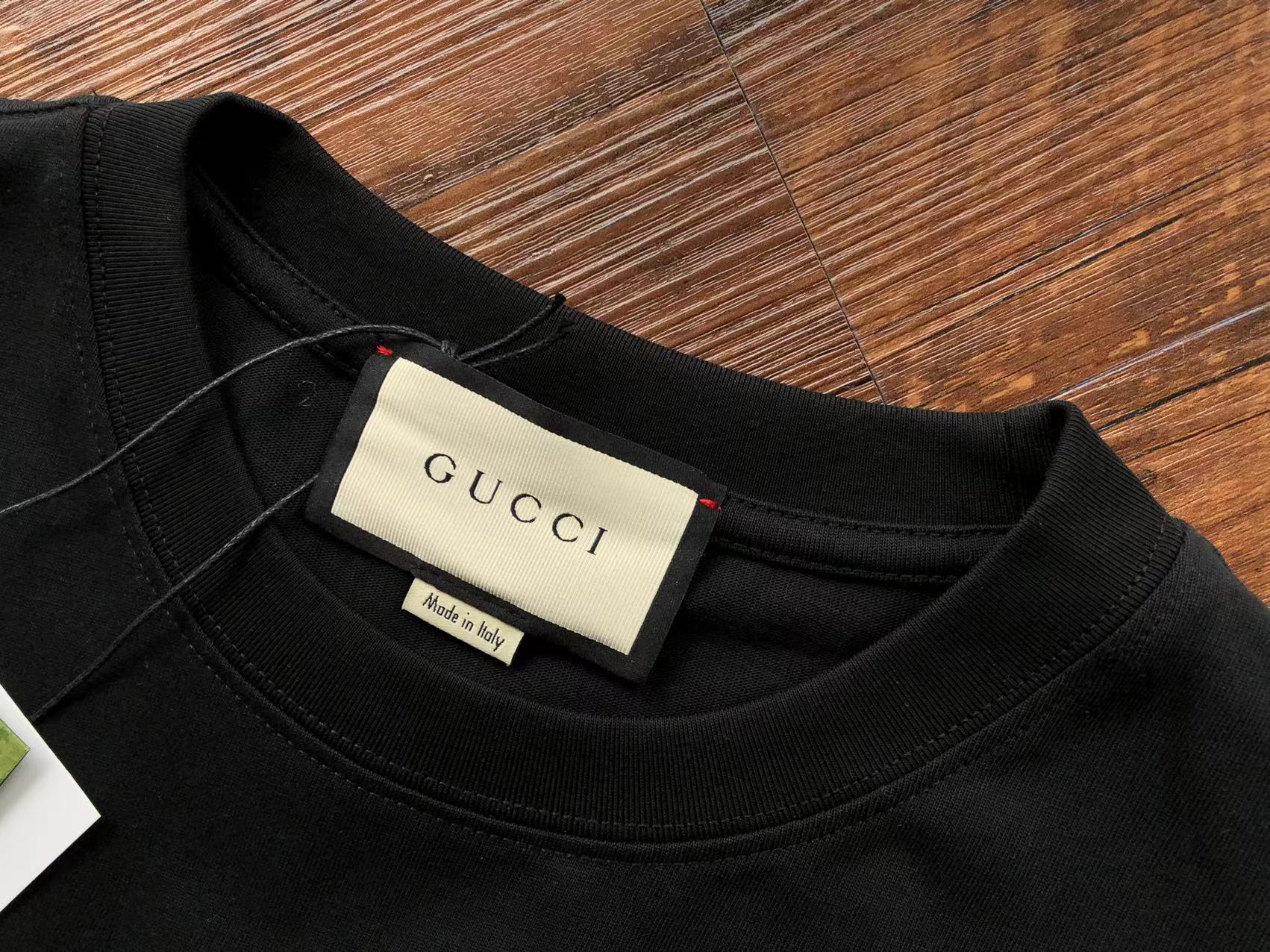 Gucci T-shirt