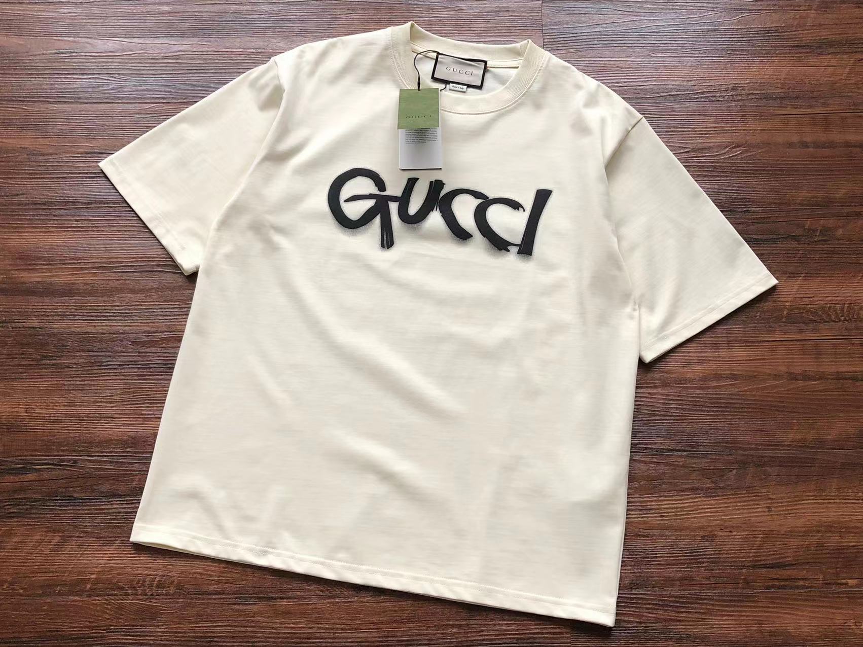 Gucci T-shirt