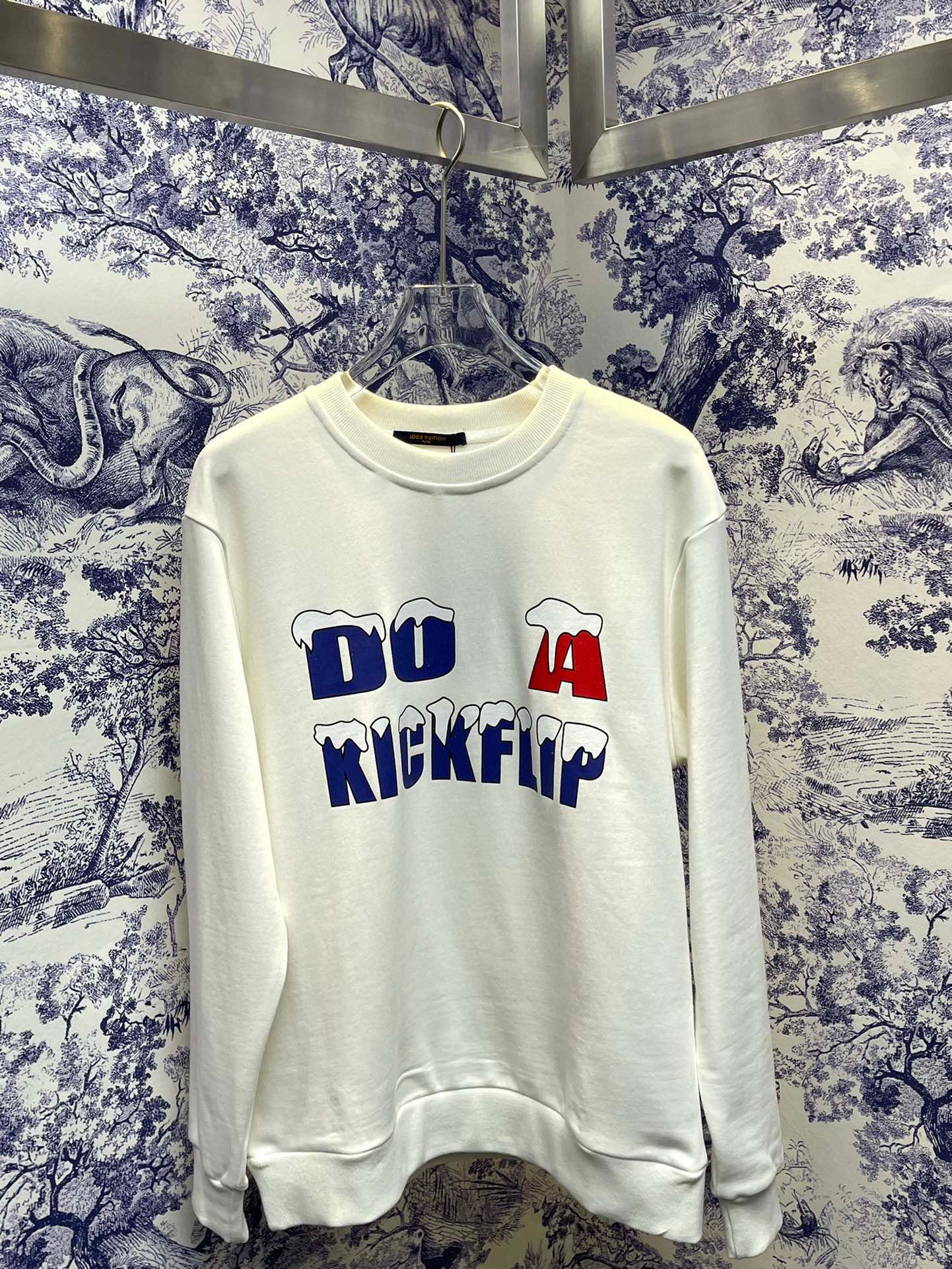 Louis Vuitton Sweatshirt