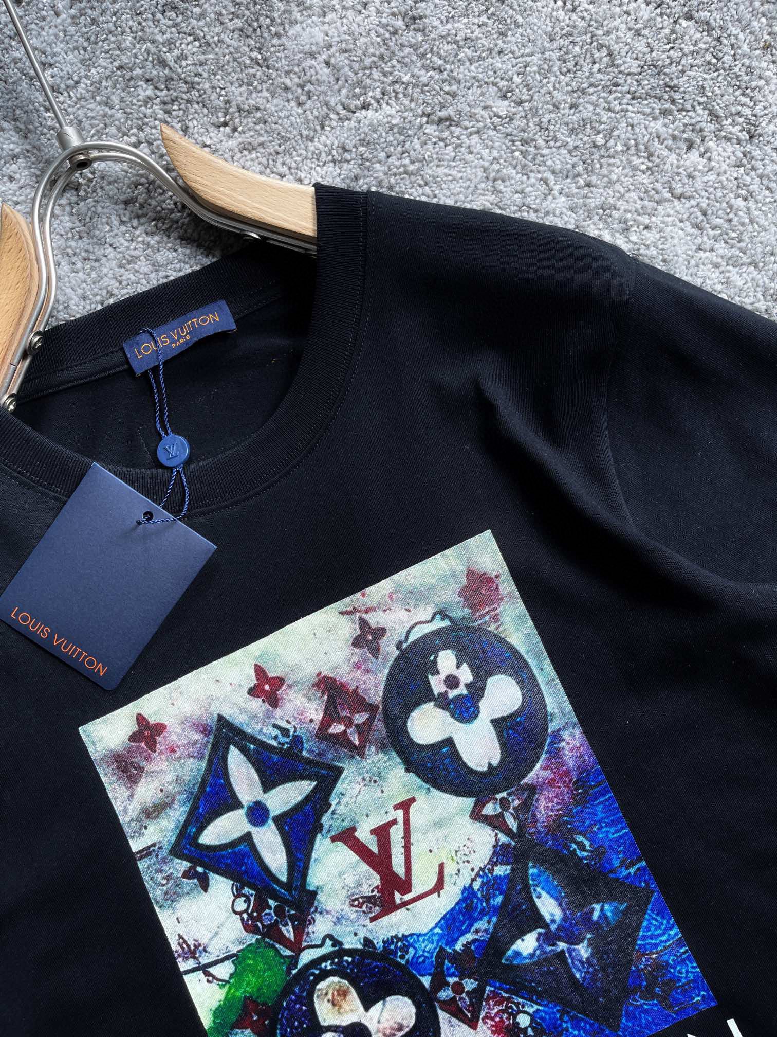 Louis Vuitton T-shirt