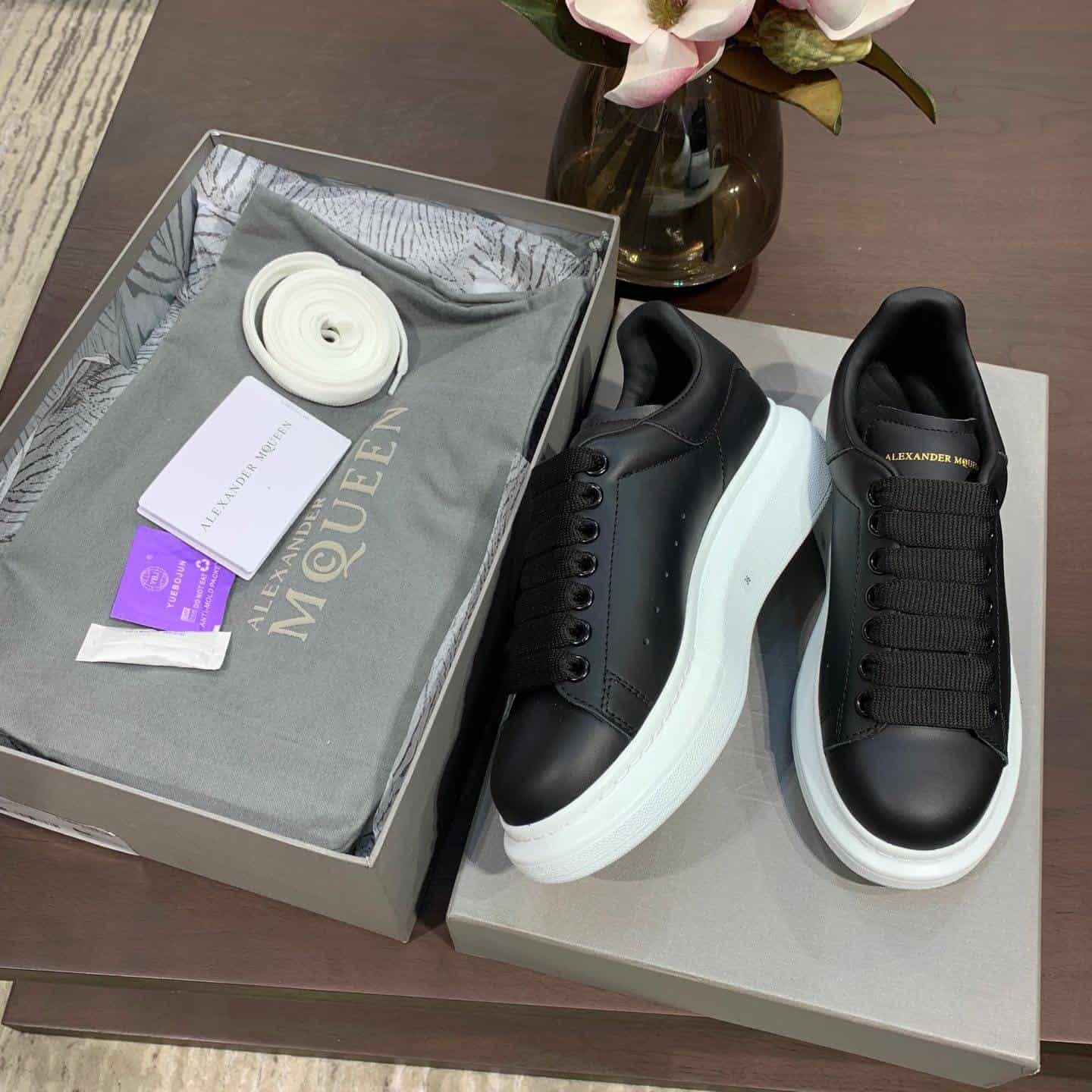 Alexander Mcqueen Sneaker Dupe - AM12