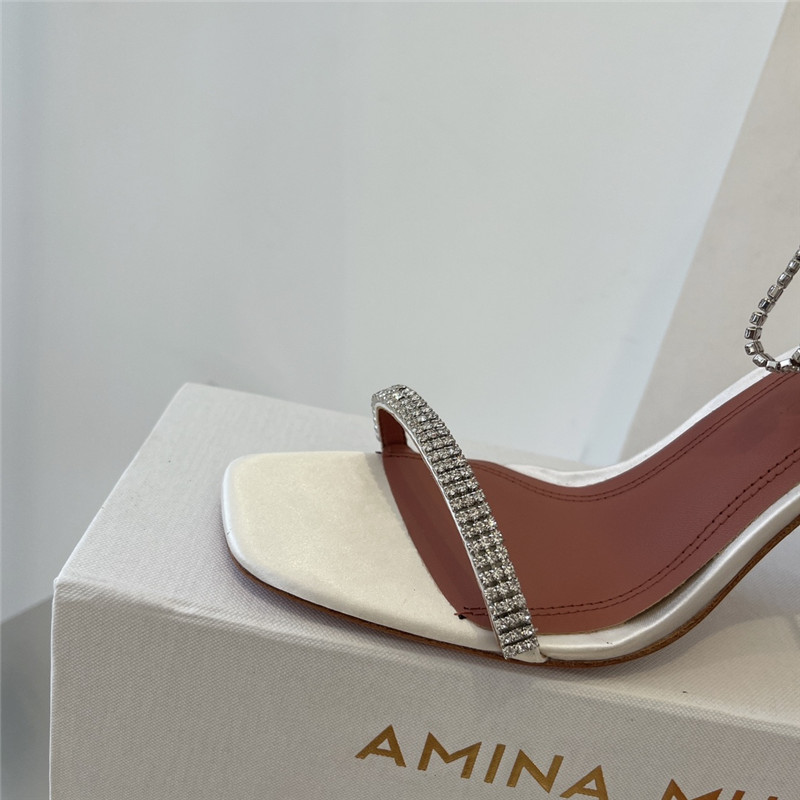 amina muaddi giorgia heels